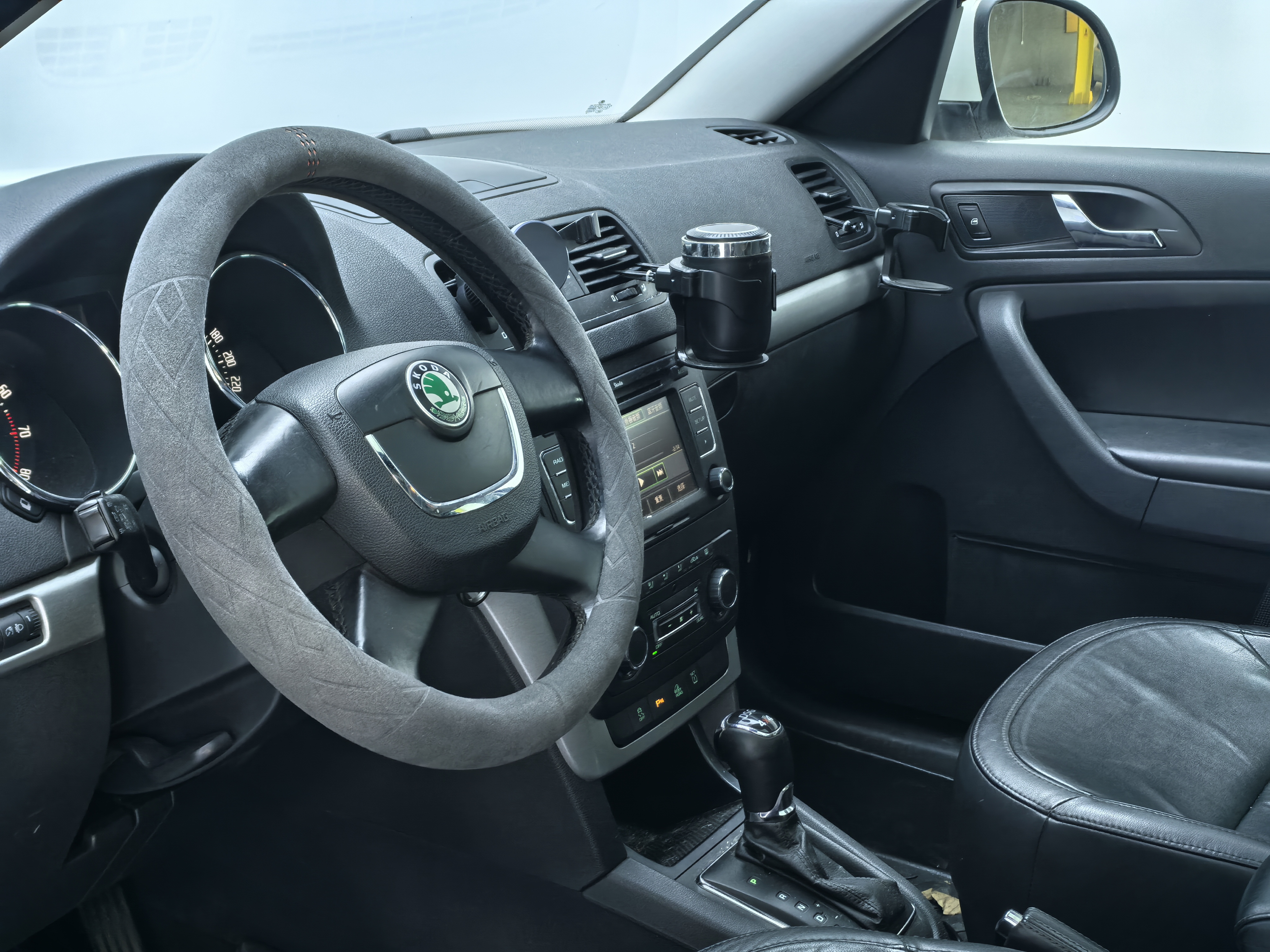 Skoda Yeti (Imported) 2014 immagine di auto #10