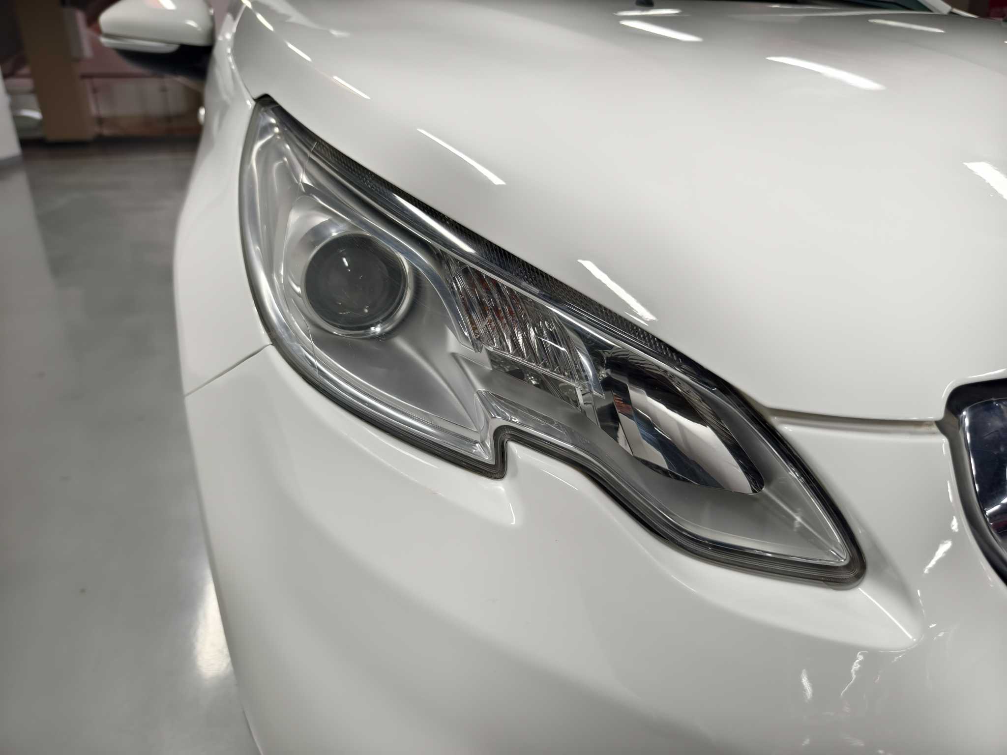 Peugeot 2008 2015 car image #10