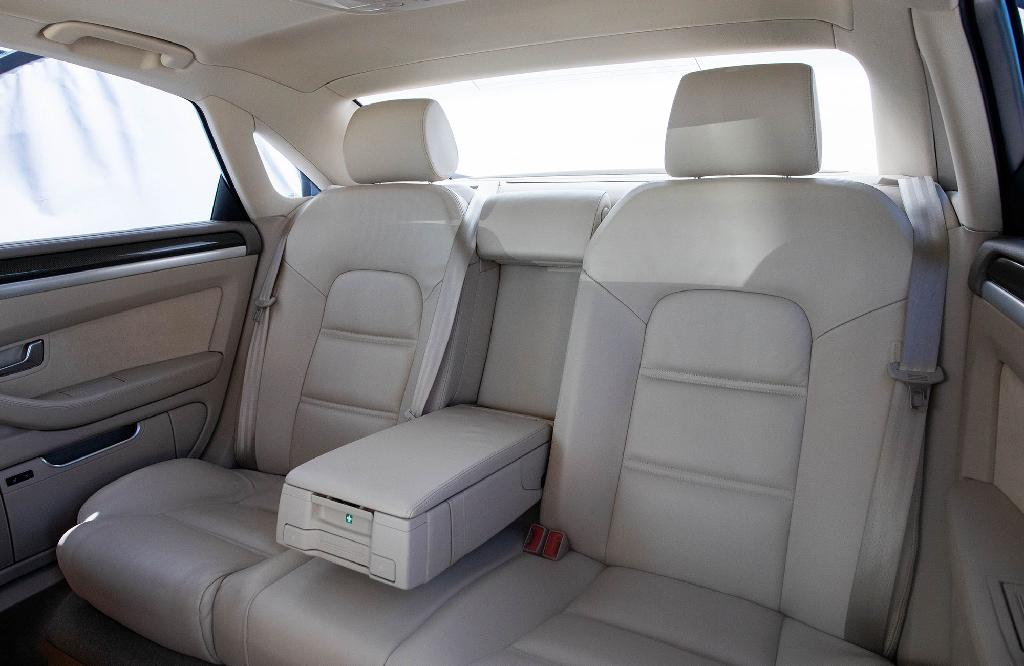 Audi S8 2009 #10 Audi S8 2009 car image #10