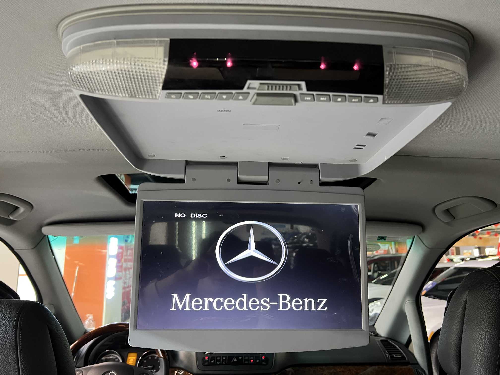 Mercedes-Benz Viano (Imported) 2011 car image #10