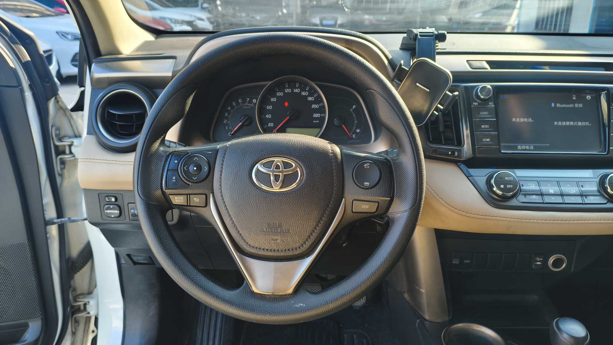 Toyota RAV4 2016 #10 Toyota RAV4 2016 car image #10