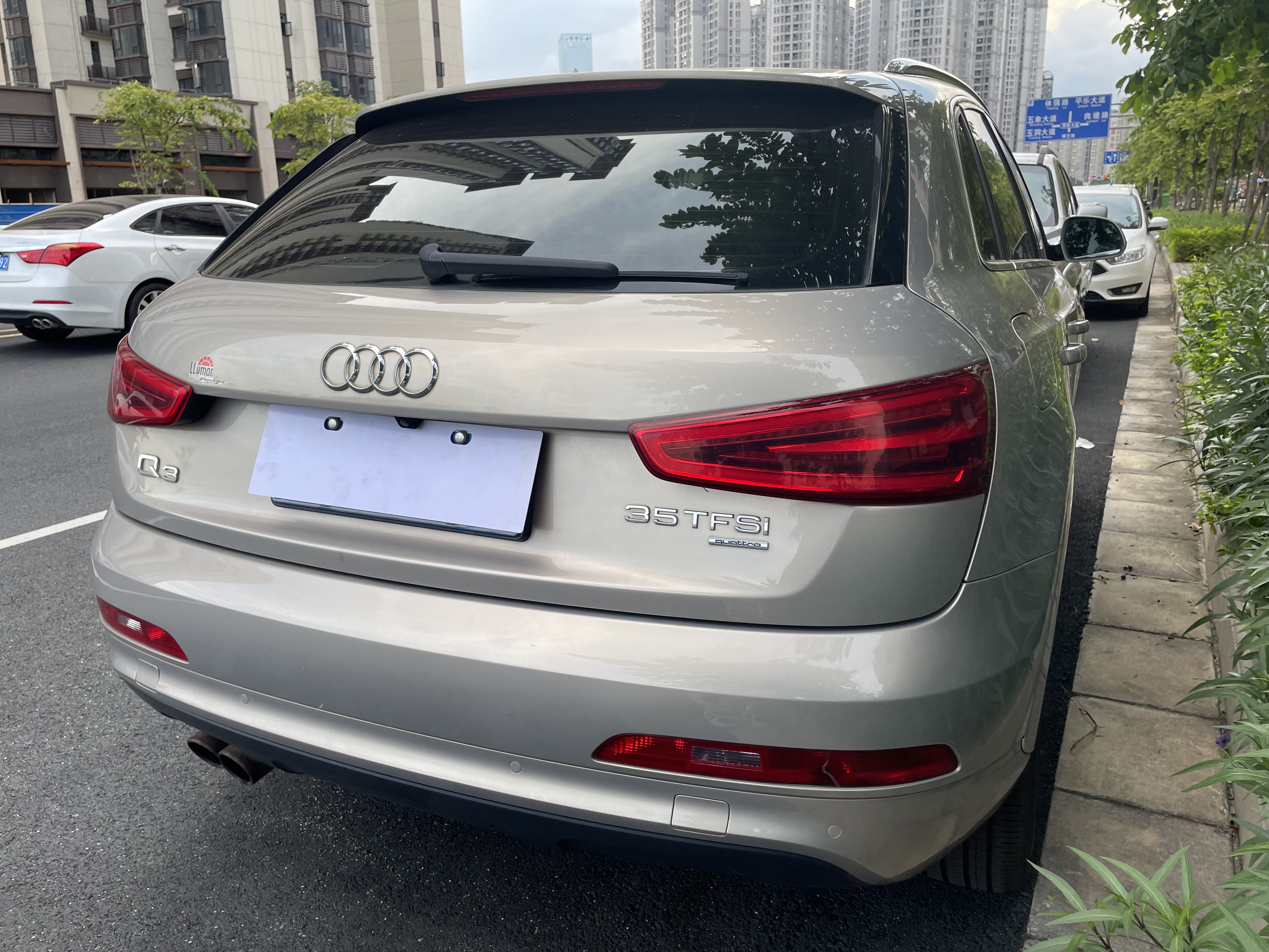 Audi Q3 (Imported) 2013 car image #10