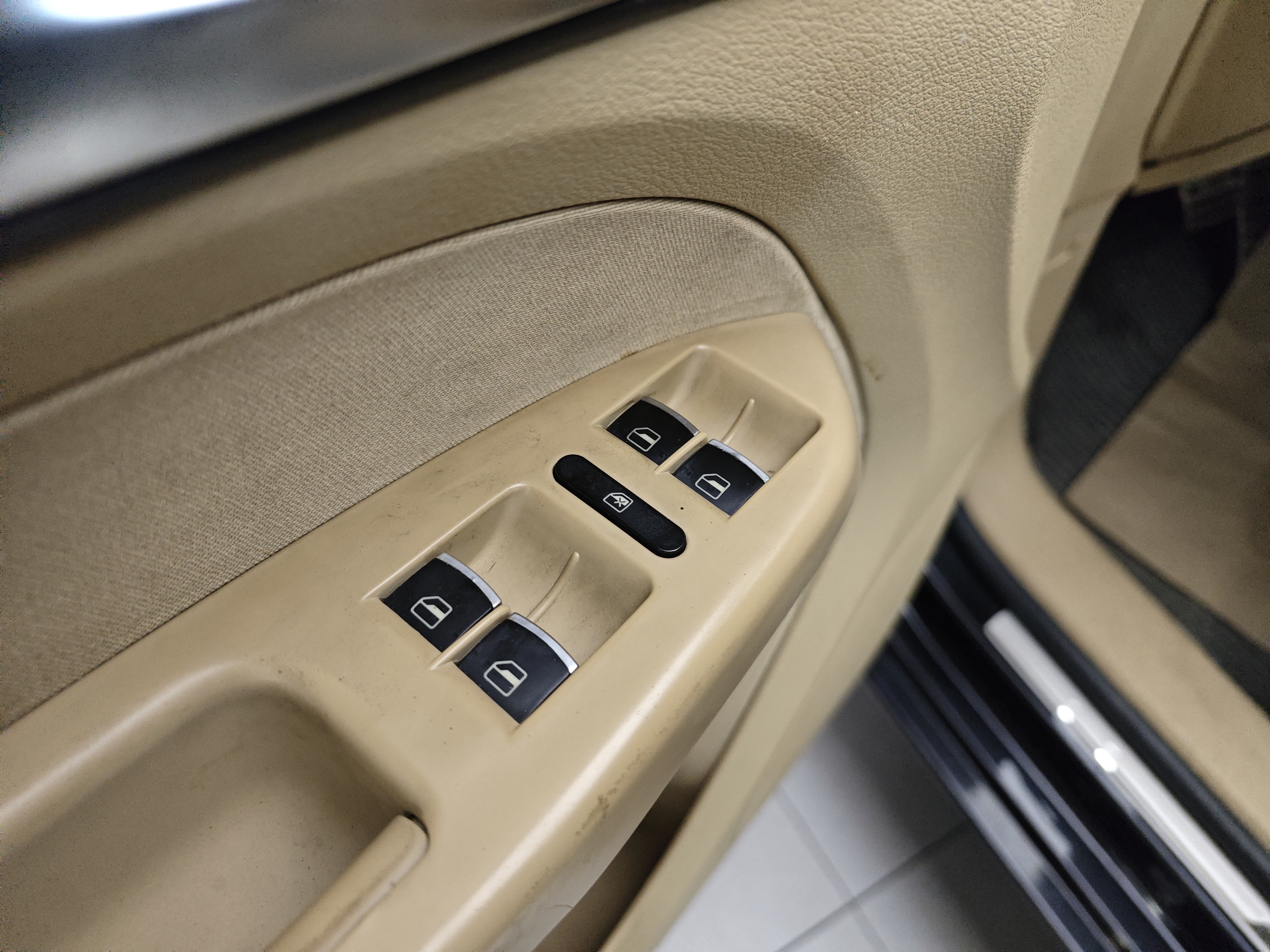 Volkswagen Touran 2011 #10 Volkswagen Touran 2011 immagine di auto #10