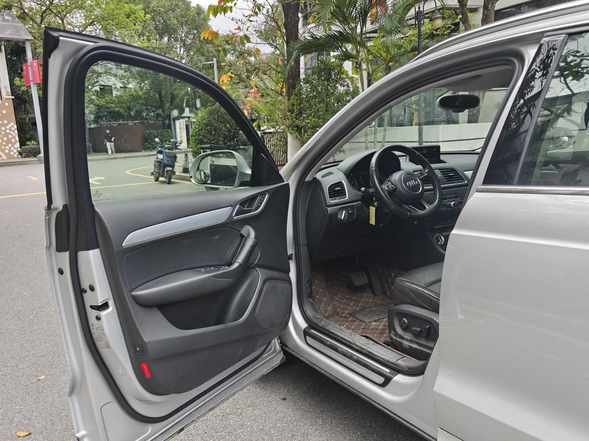 Audi Q3 (Imported) 2014 car image #10