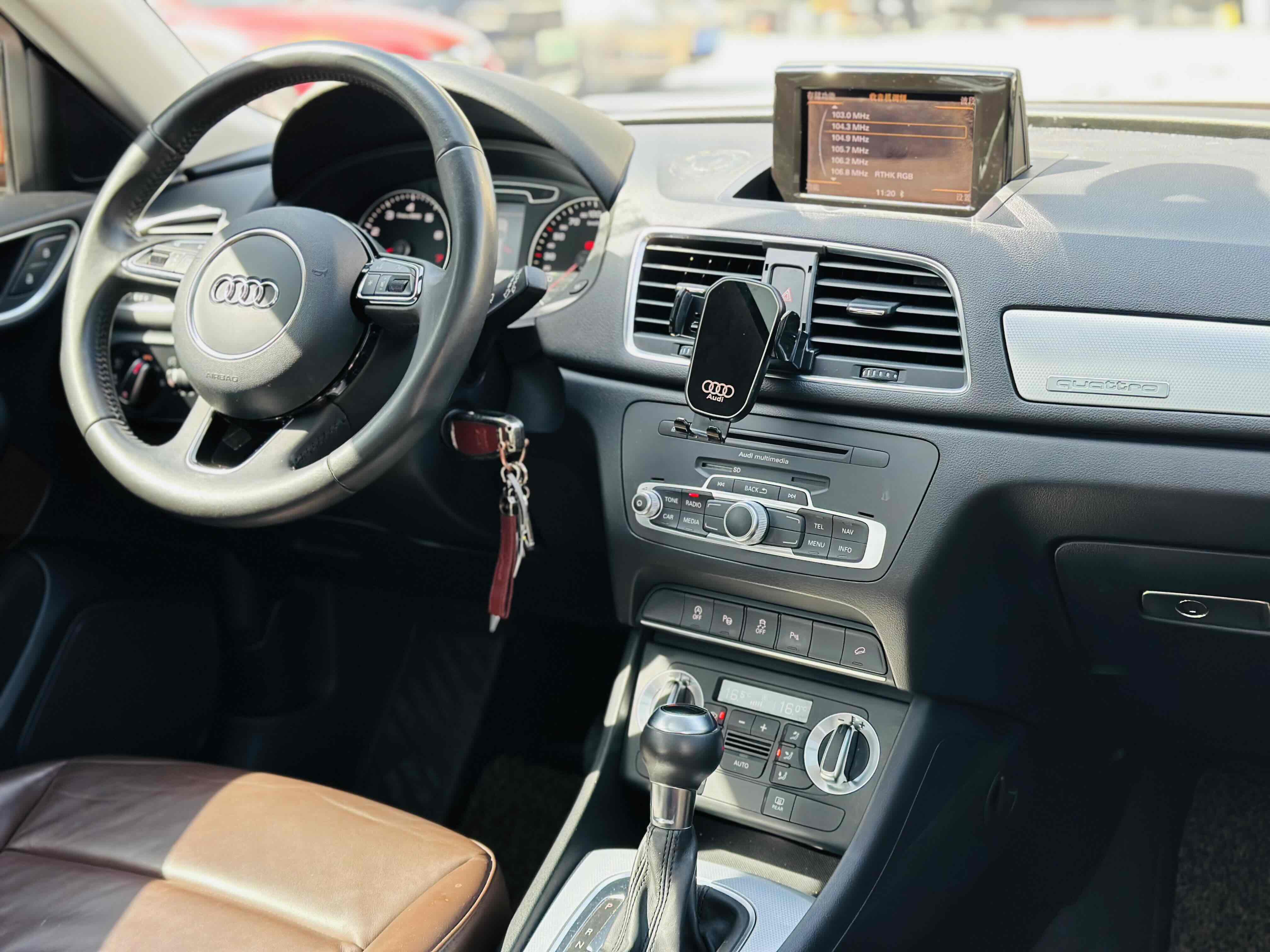 Audi Q3 (Imported) 2013 car image #10