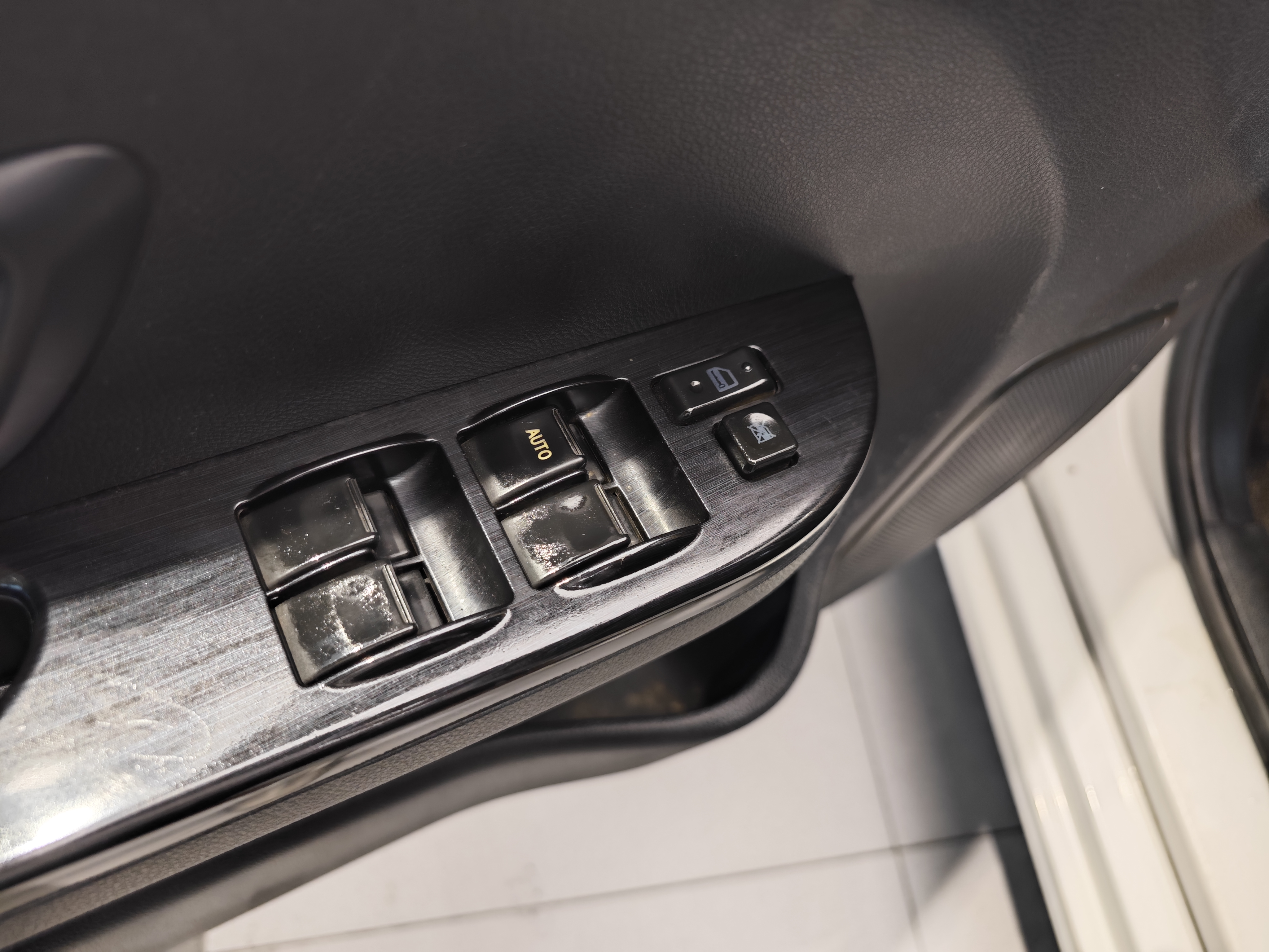 Forthing JOYEAR S50 2015 #10 Forthing JOYEAR S50 2015 immagine di auto #10