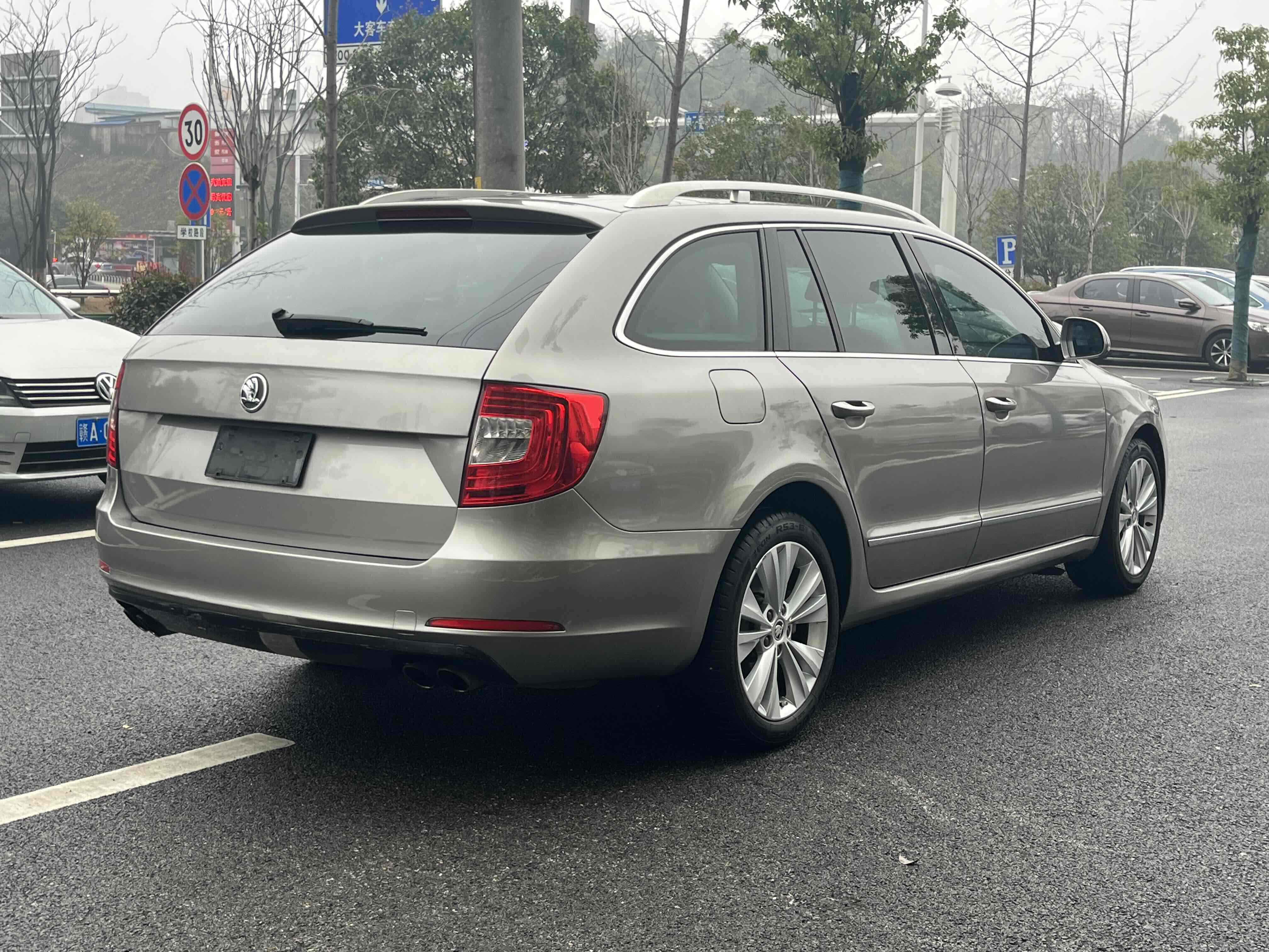 斯柯达 速尊 2015 汽车图片 #10