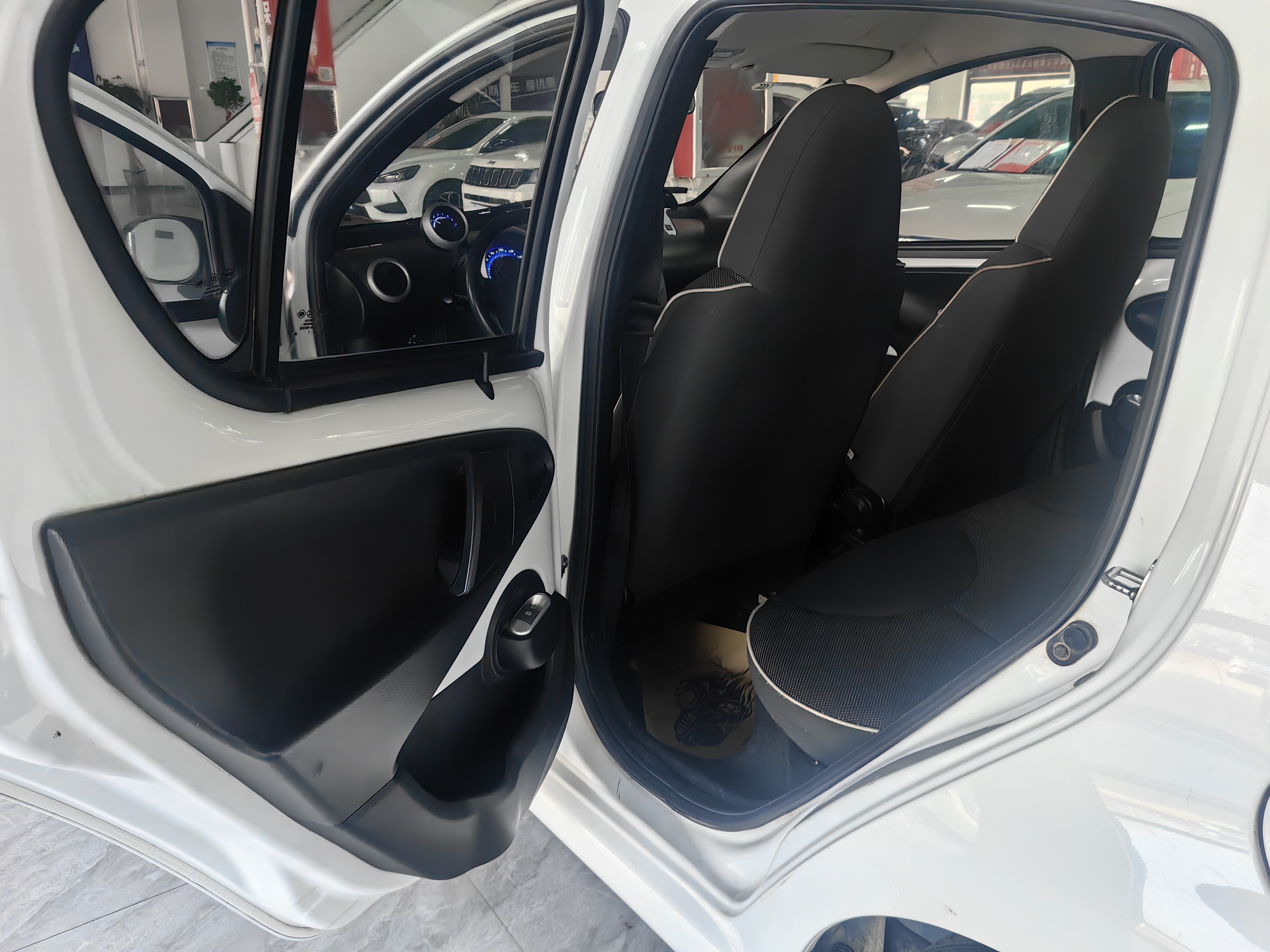 BYD F0 2017 car image #10