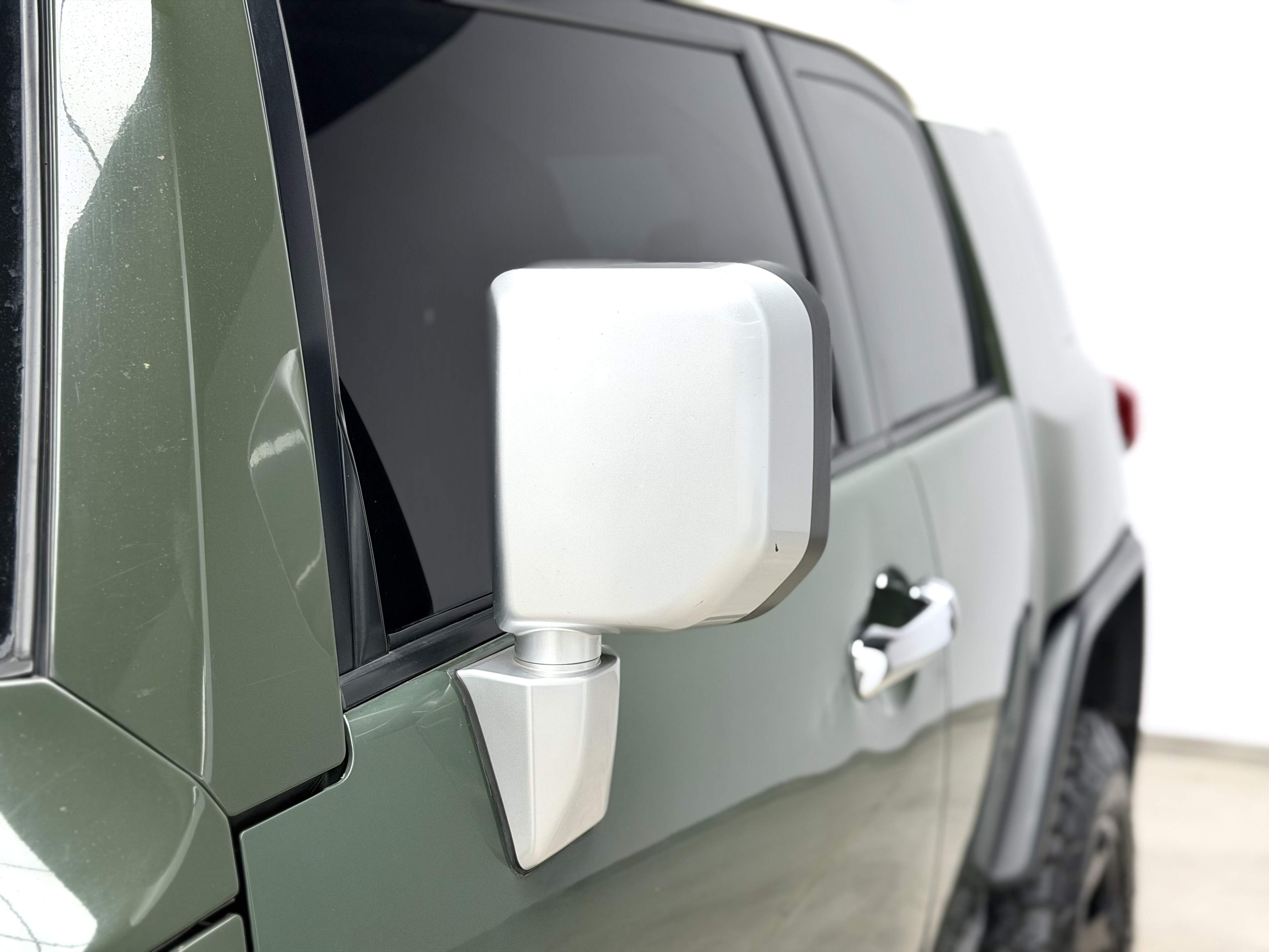 Toyota FJ Cruiser 2011 car image #10