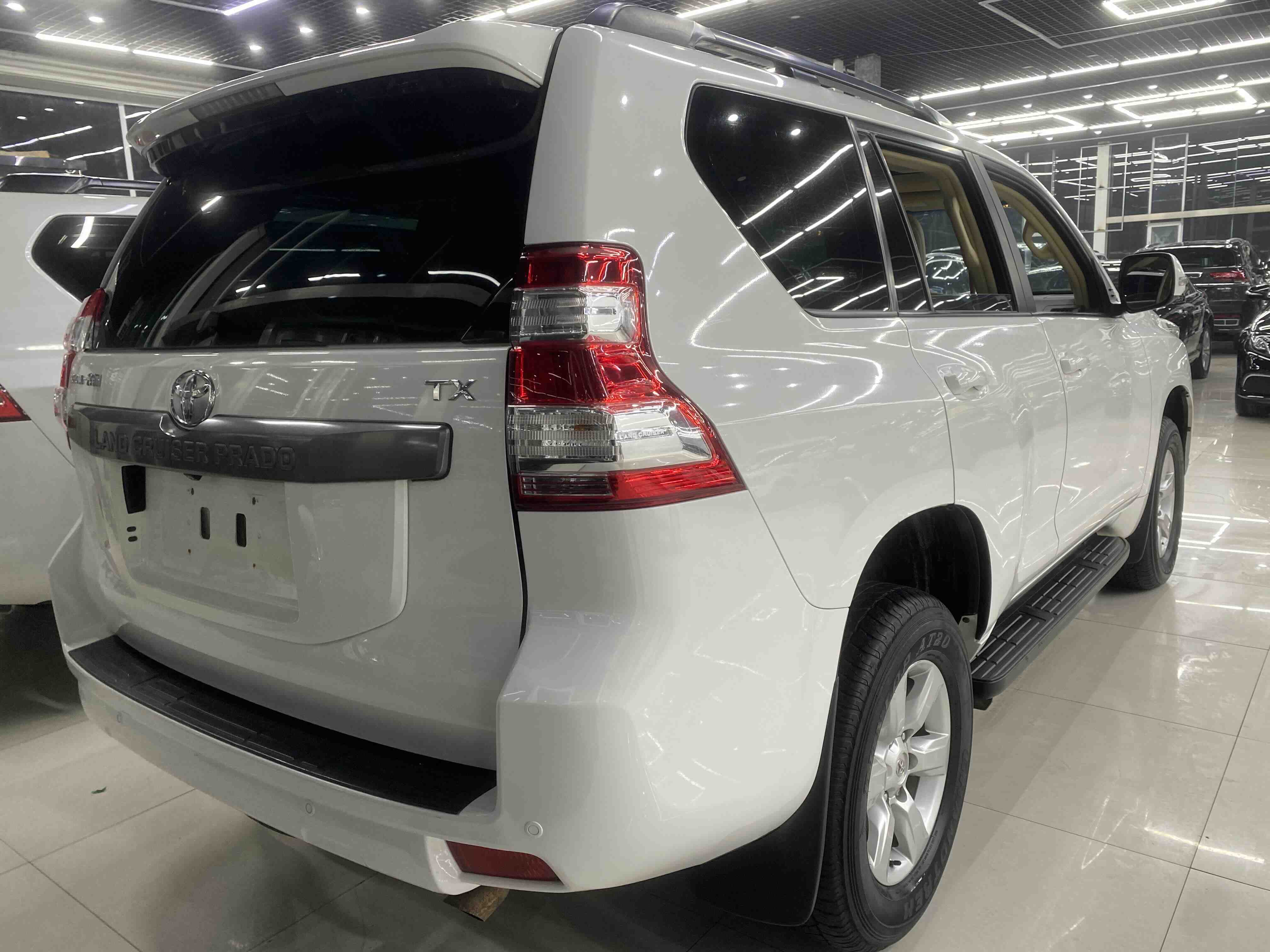 Toyota Land Cruiser Prado 2015 car image #10