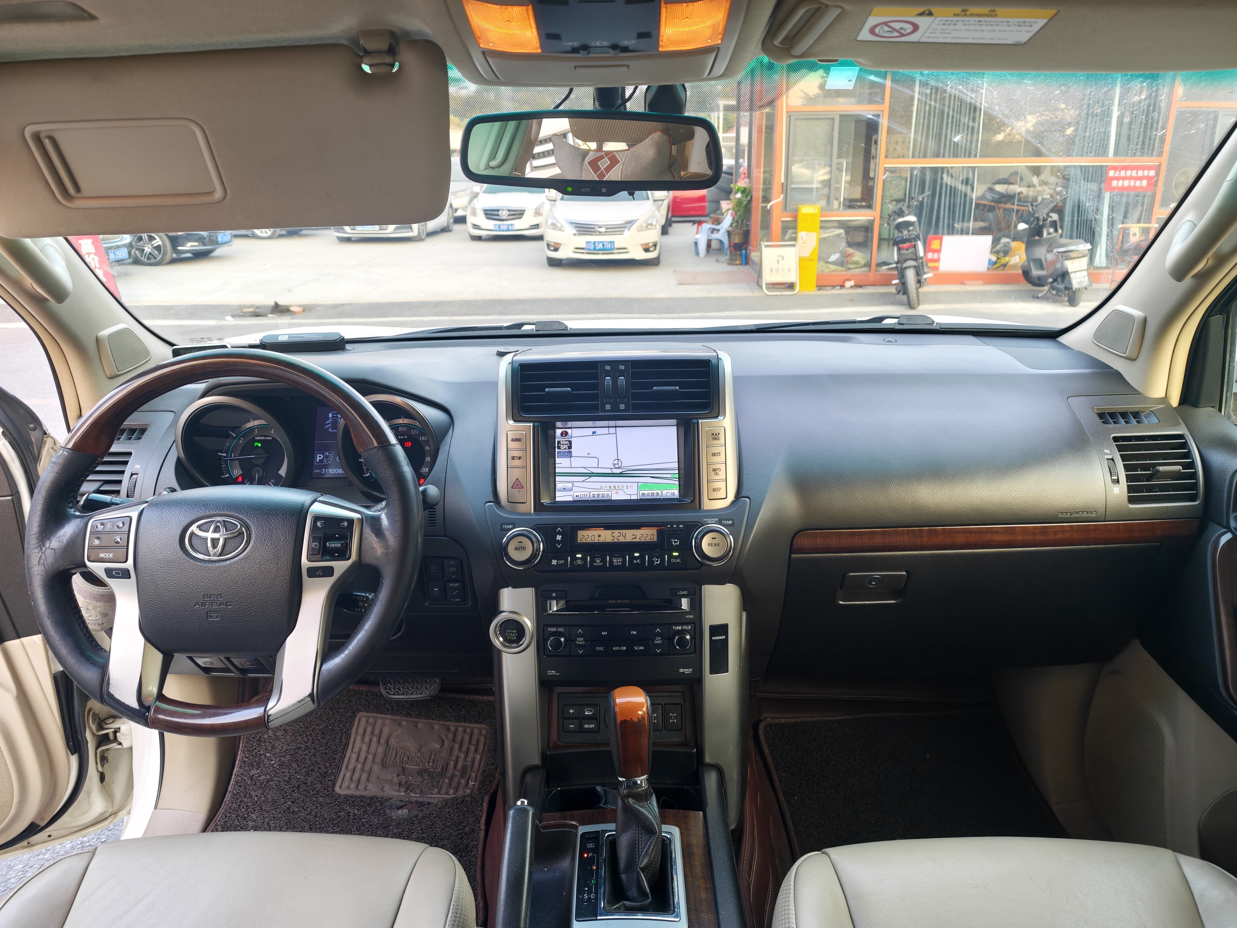 Toyota Land Cruiser Prado 2012 #10 Toyota Land Cruiser Prado 2012 car image #10