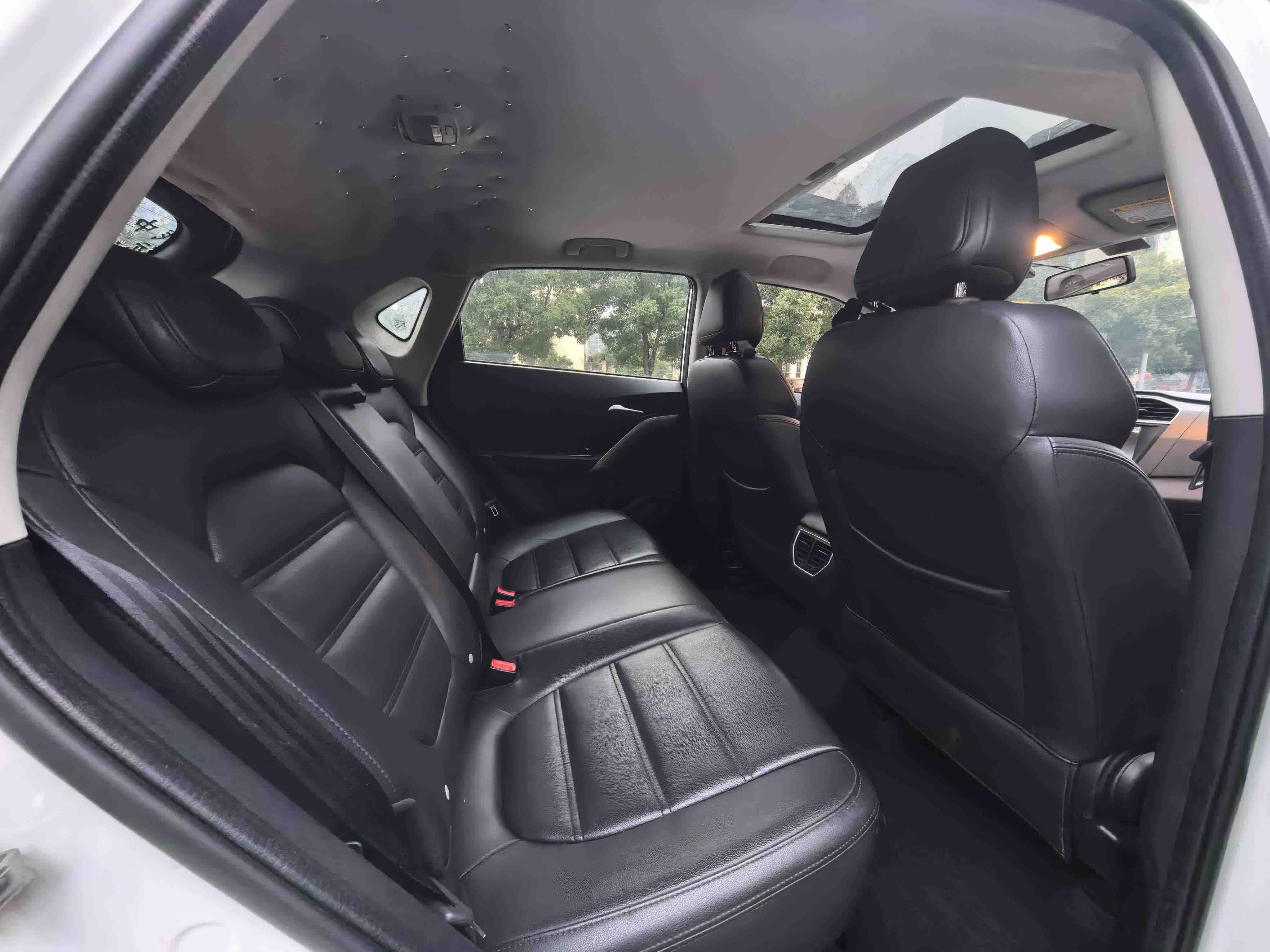 MG GS 2016 car image #10