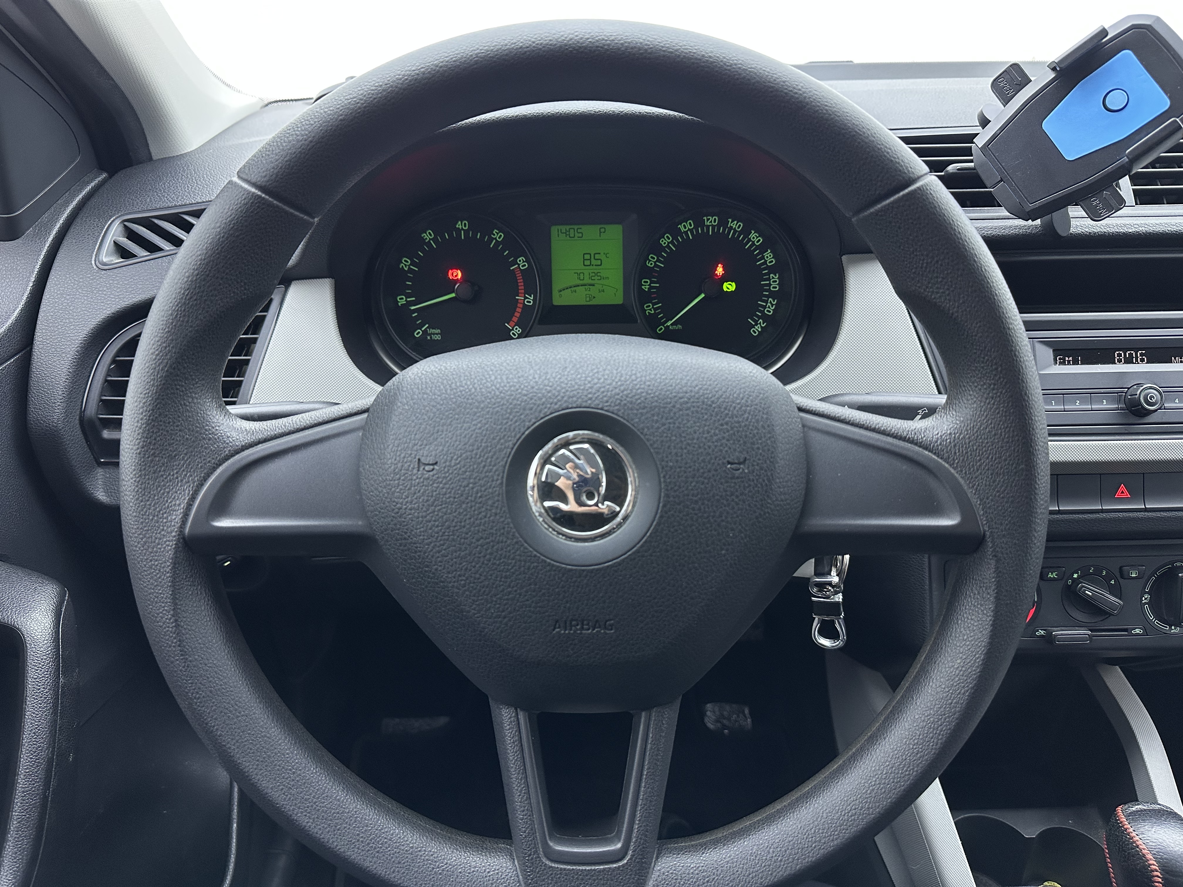 Skoda Fabia 2015 изображение автомобиля #10