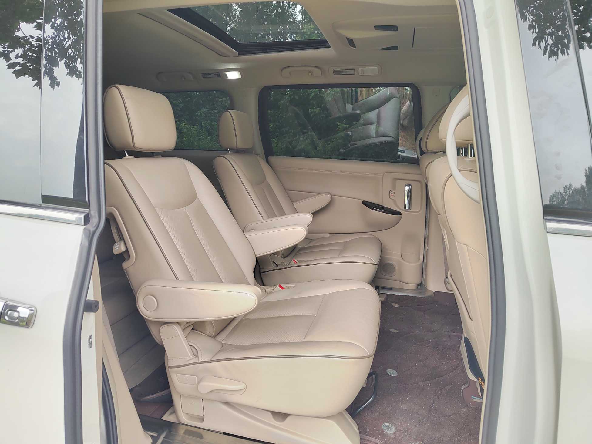 Nissan Quest 2017 imagen de coche #10