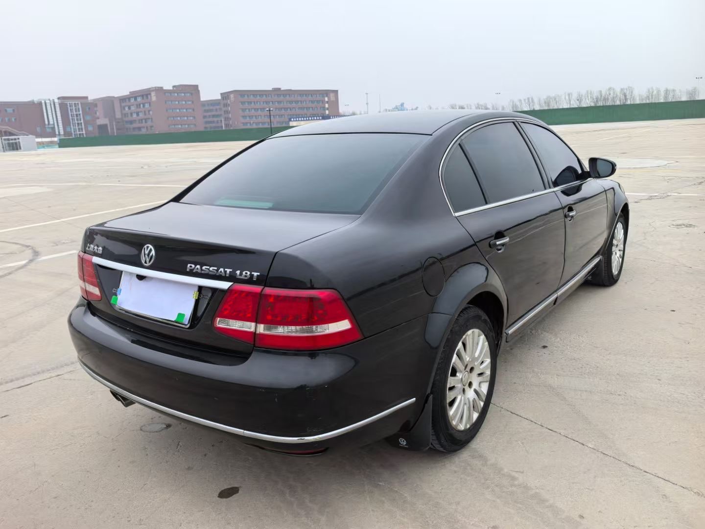 Volkswagen Passat Lingyu 2010 car image #10