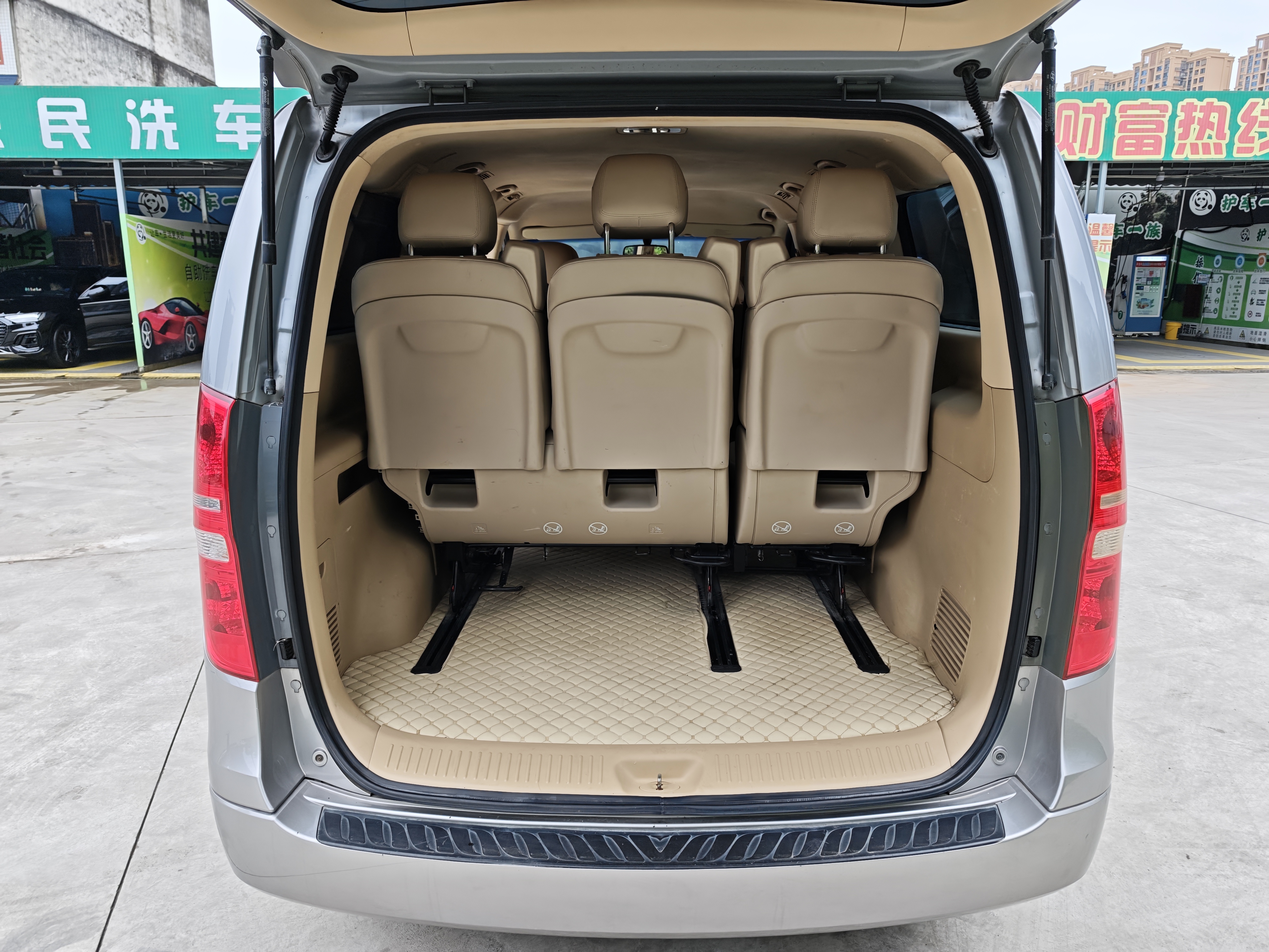 Hyundai H-1 2013 #10 Hyundai H-1 2013 car image #10