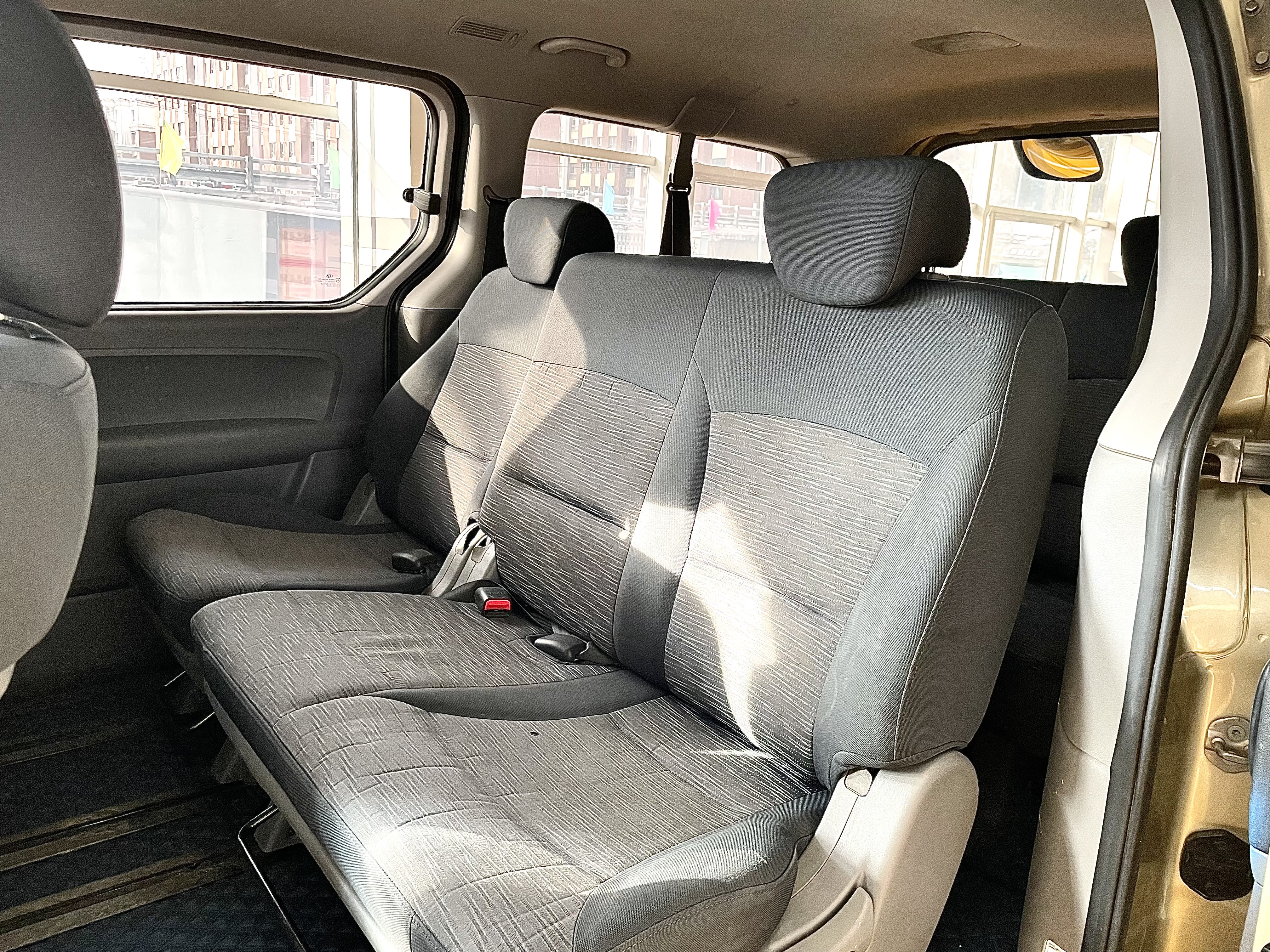 Hyundai H-1 2011 #10 Hyundai H-1 2011 car image #10