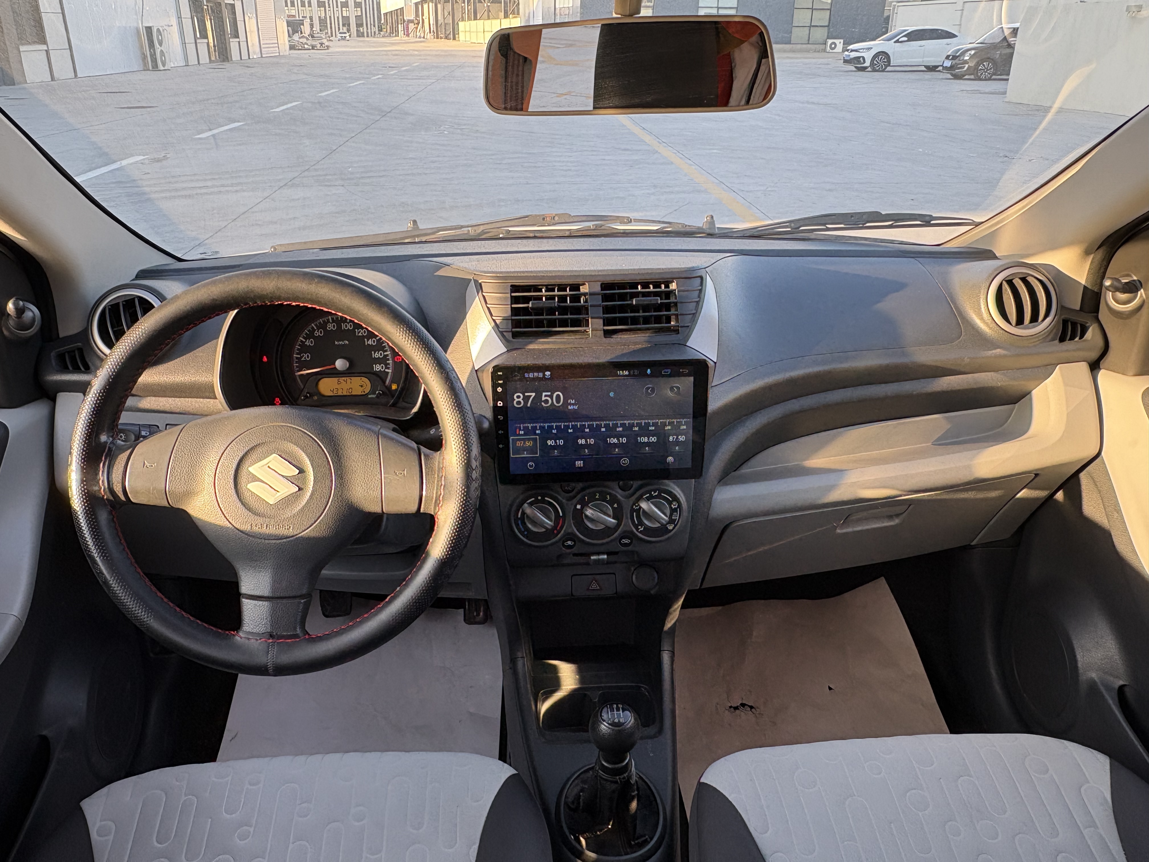 Suzuki Alto 2018 imagem de carro #10