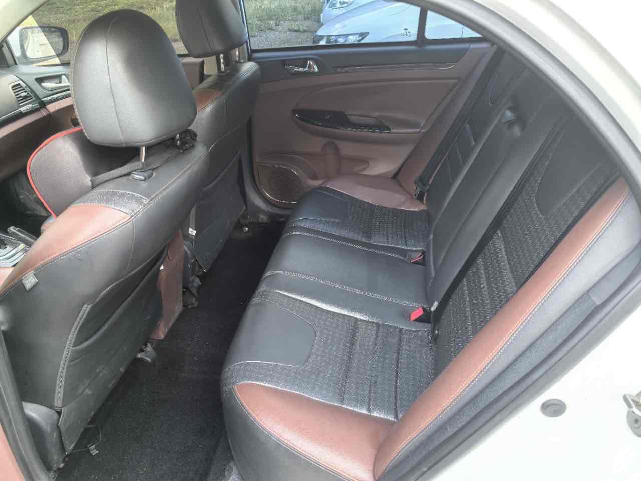 BYD SuRui 2015 car image #10