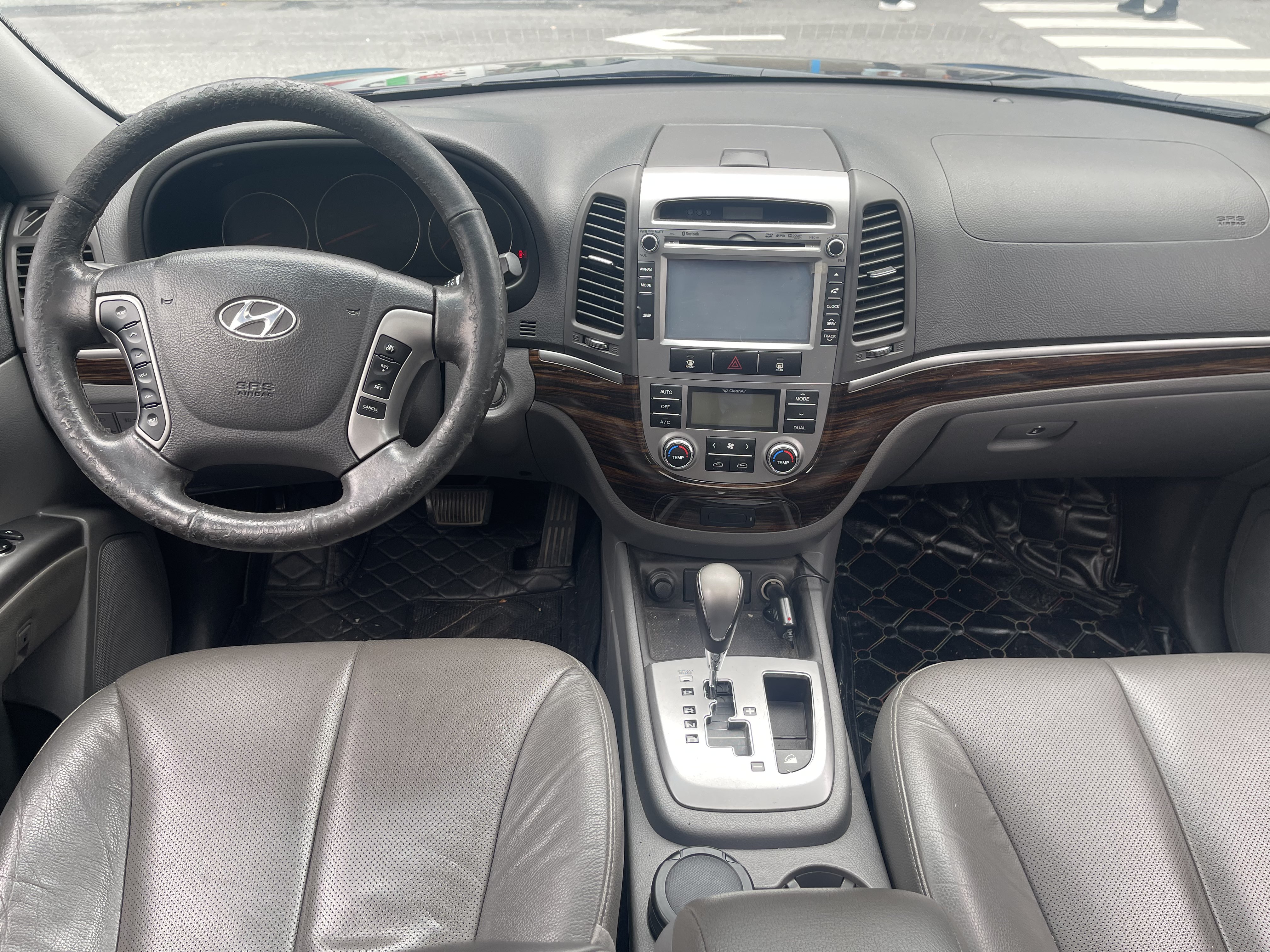 Hyundai Santa Fe Classic 2012 car image #10