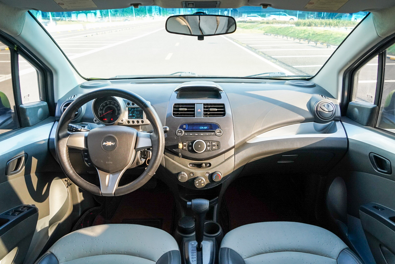 Chevrolet Spark 2011 car image #10