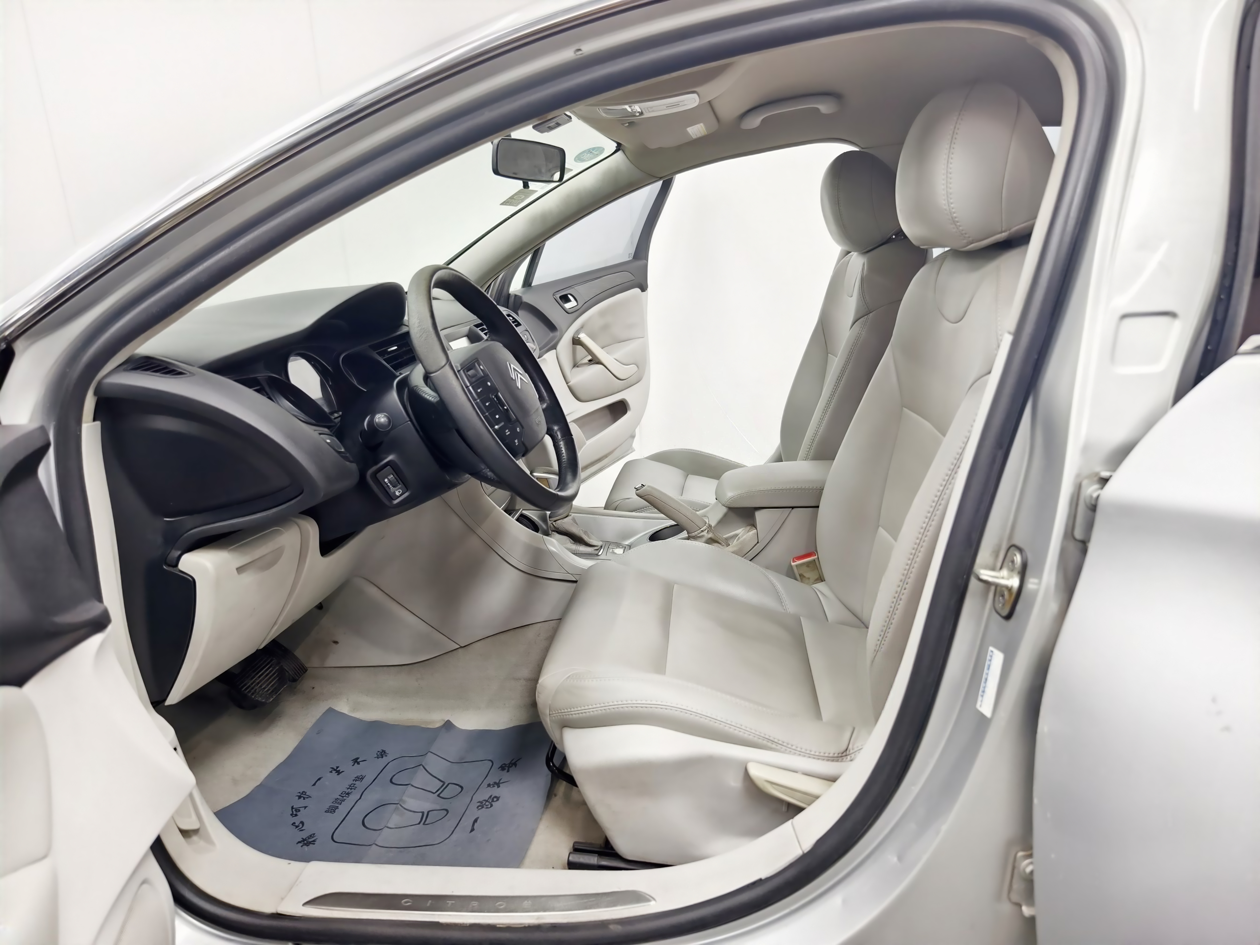 Citroen C5 2011 immagine di auto #10