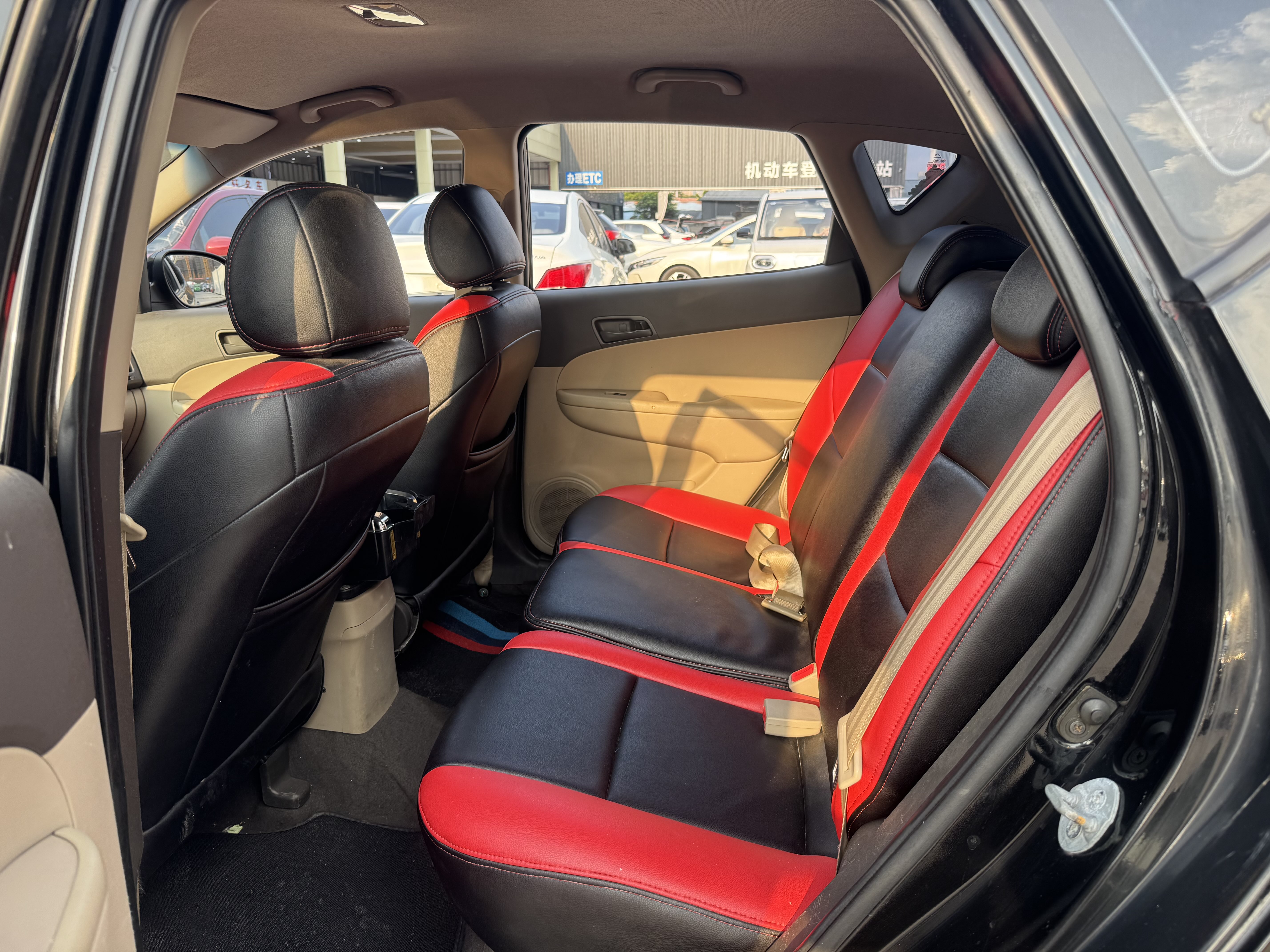 Hyundai i30 2010 #10 Hyundai i30 2010 car image #10