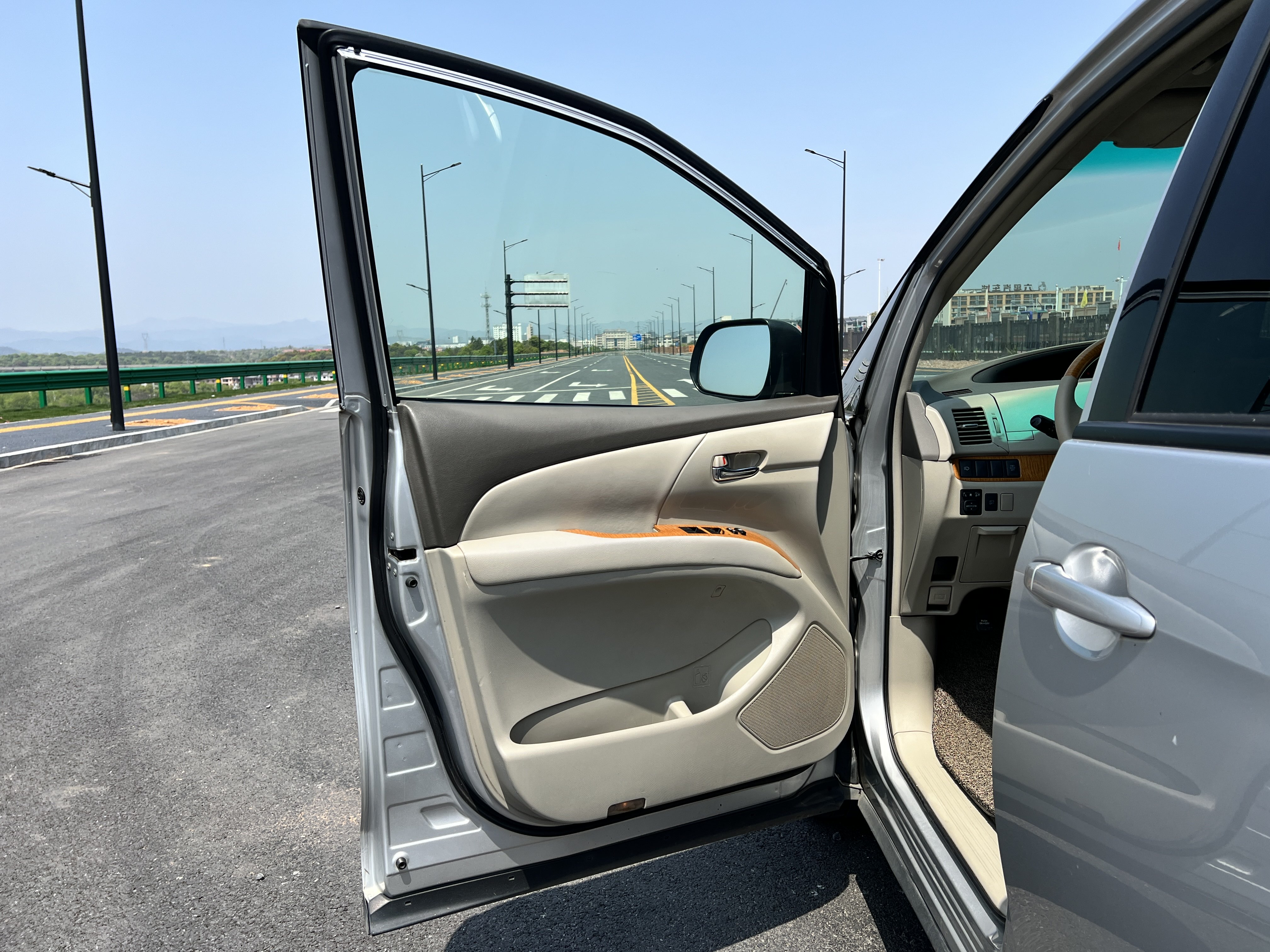 Toyota Previa 2010 car image #10