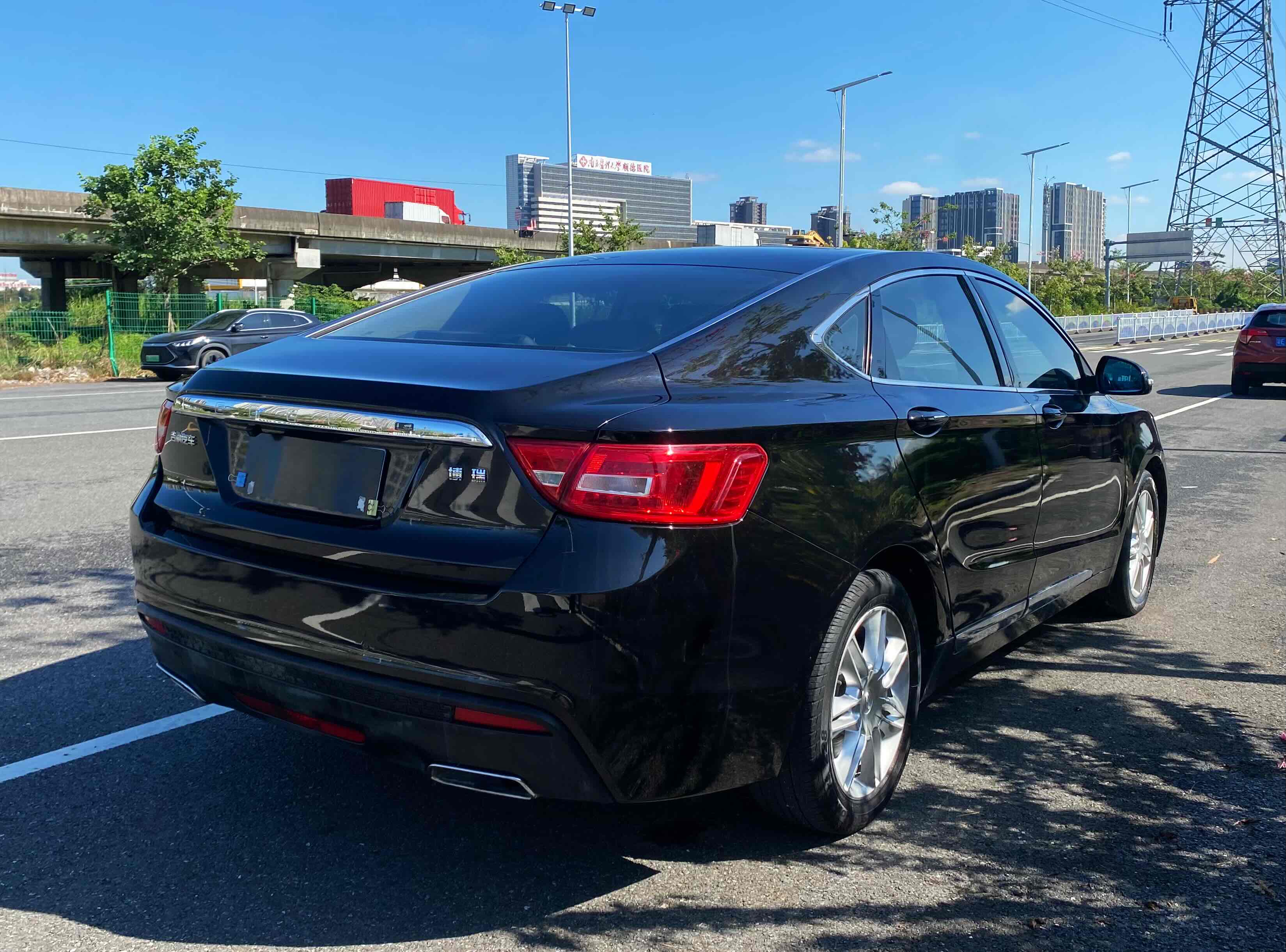 GEELY Ulion 2016 immagine di auto #10