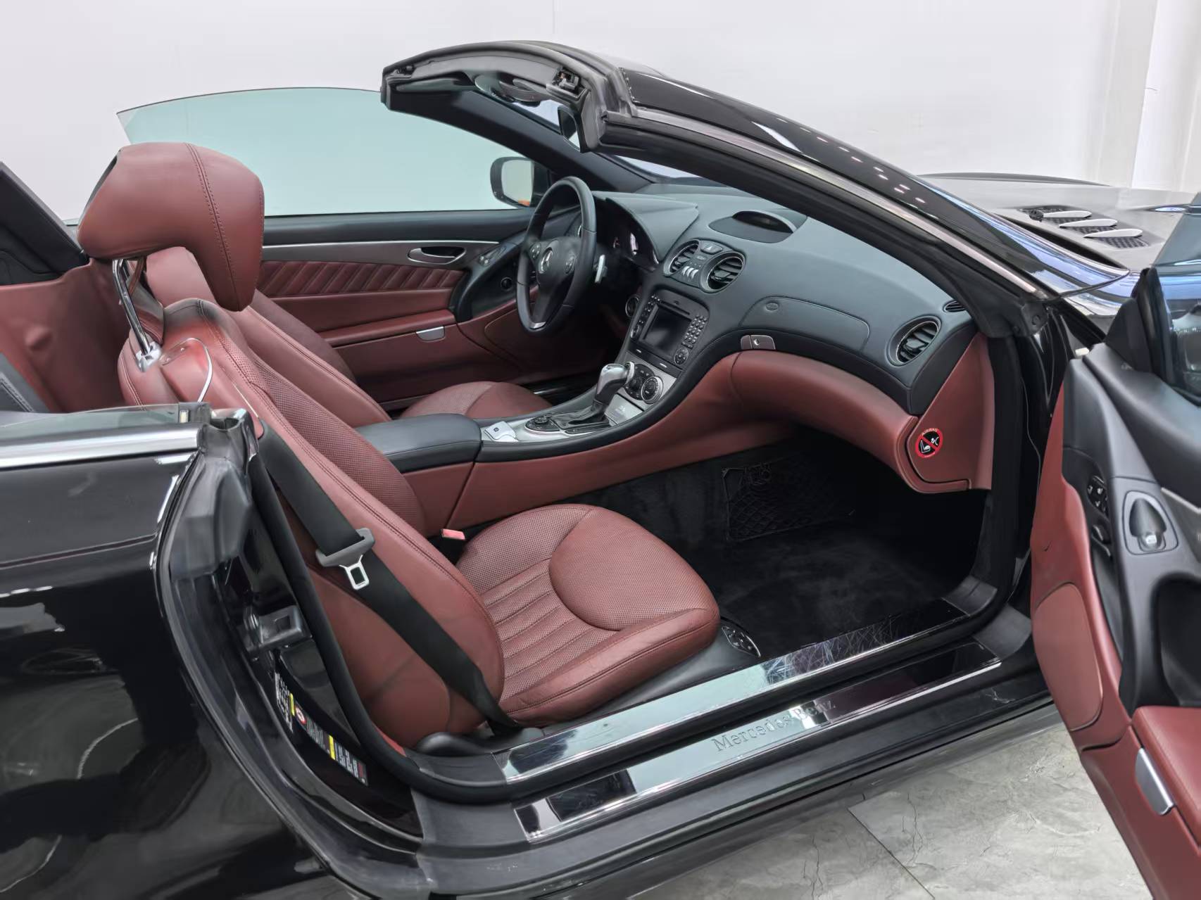 Mercedes-Benz SL Class 2012 car image #10