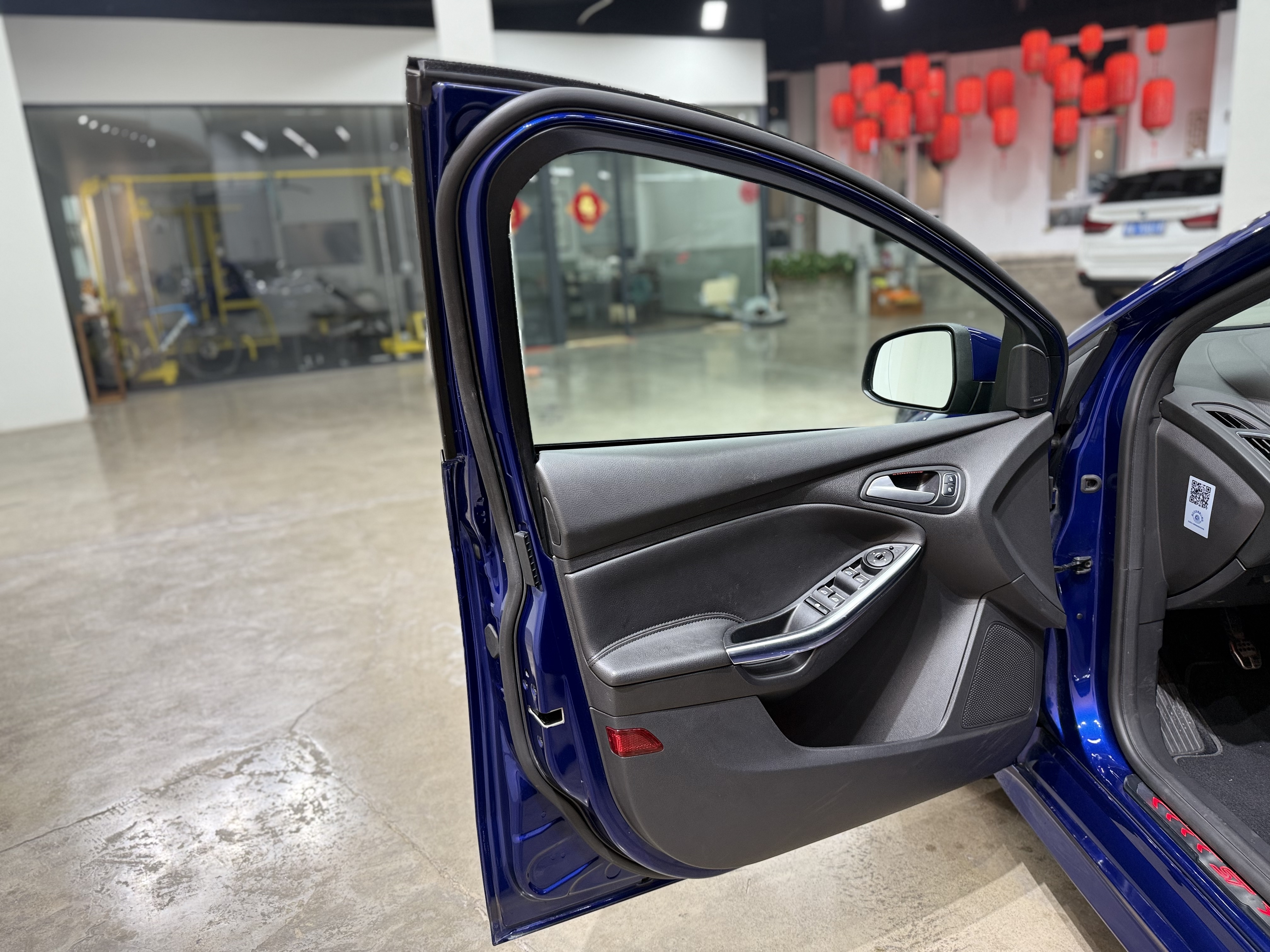 Ford Focus (Imported) 2017 car image #10