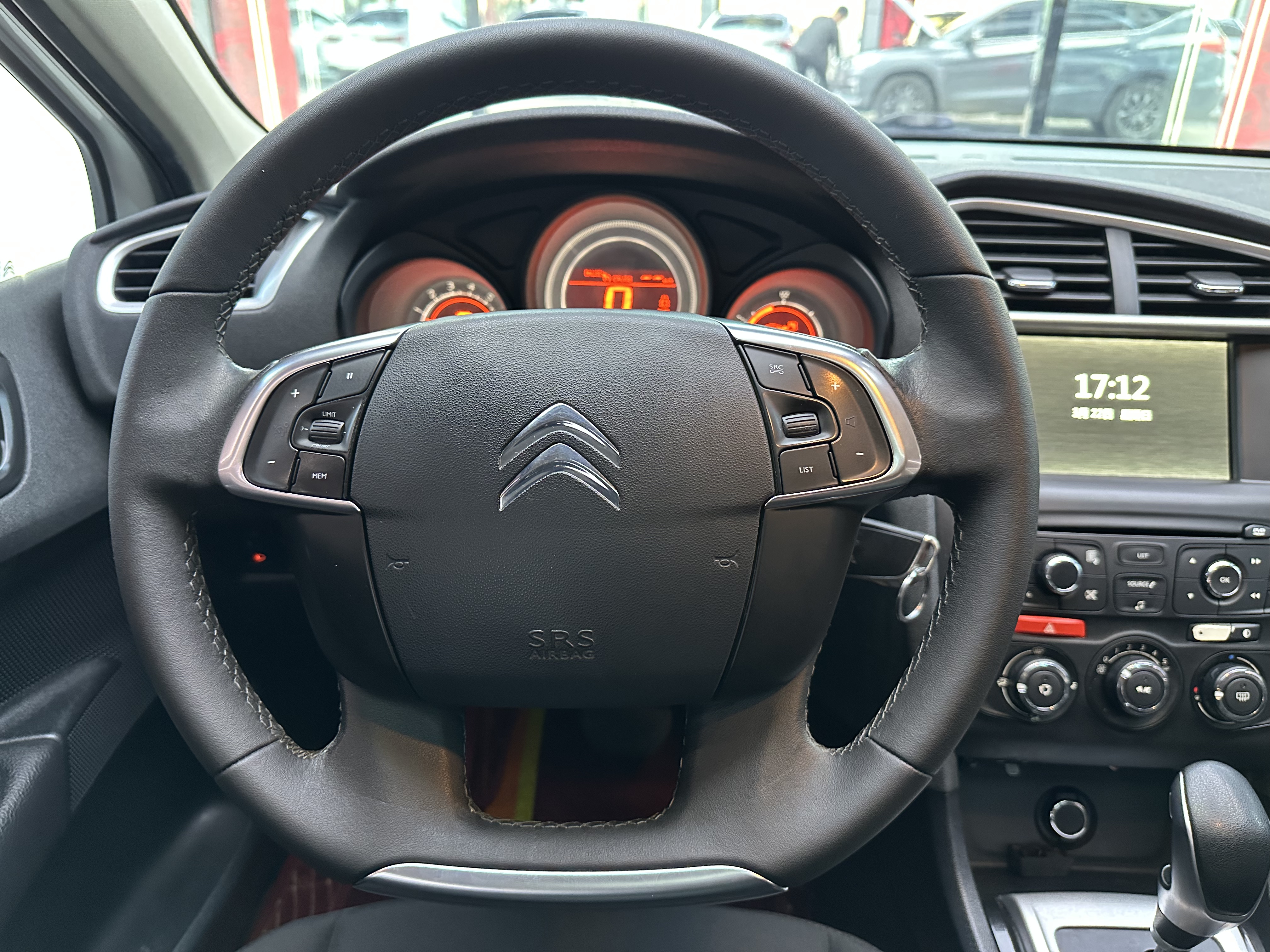 Citroen C4L 2016 imagem de carro #10