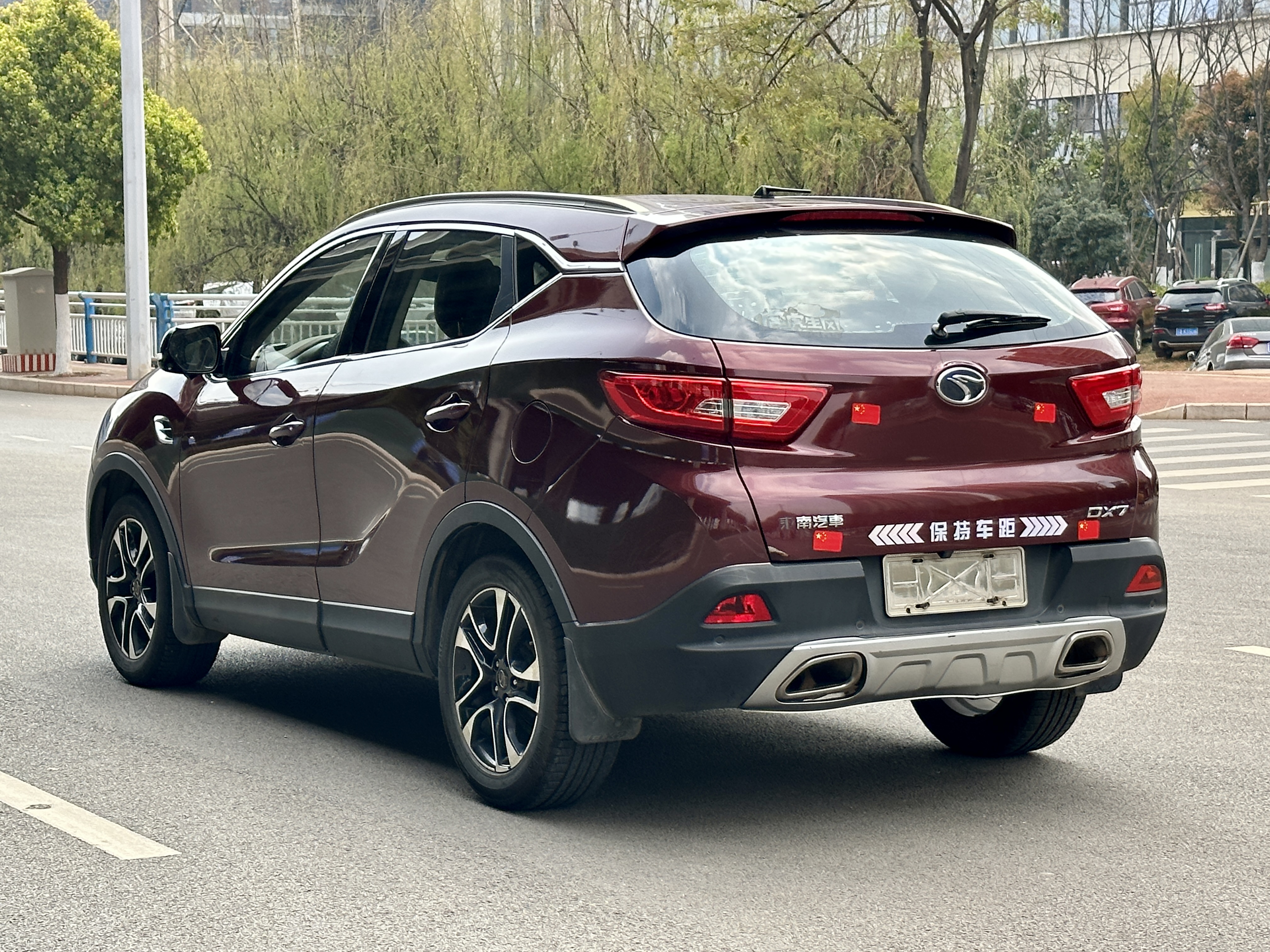 Soueast DX7 2015 car image #10