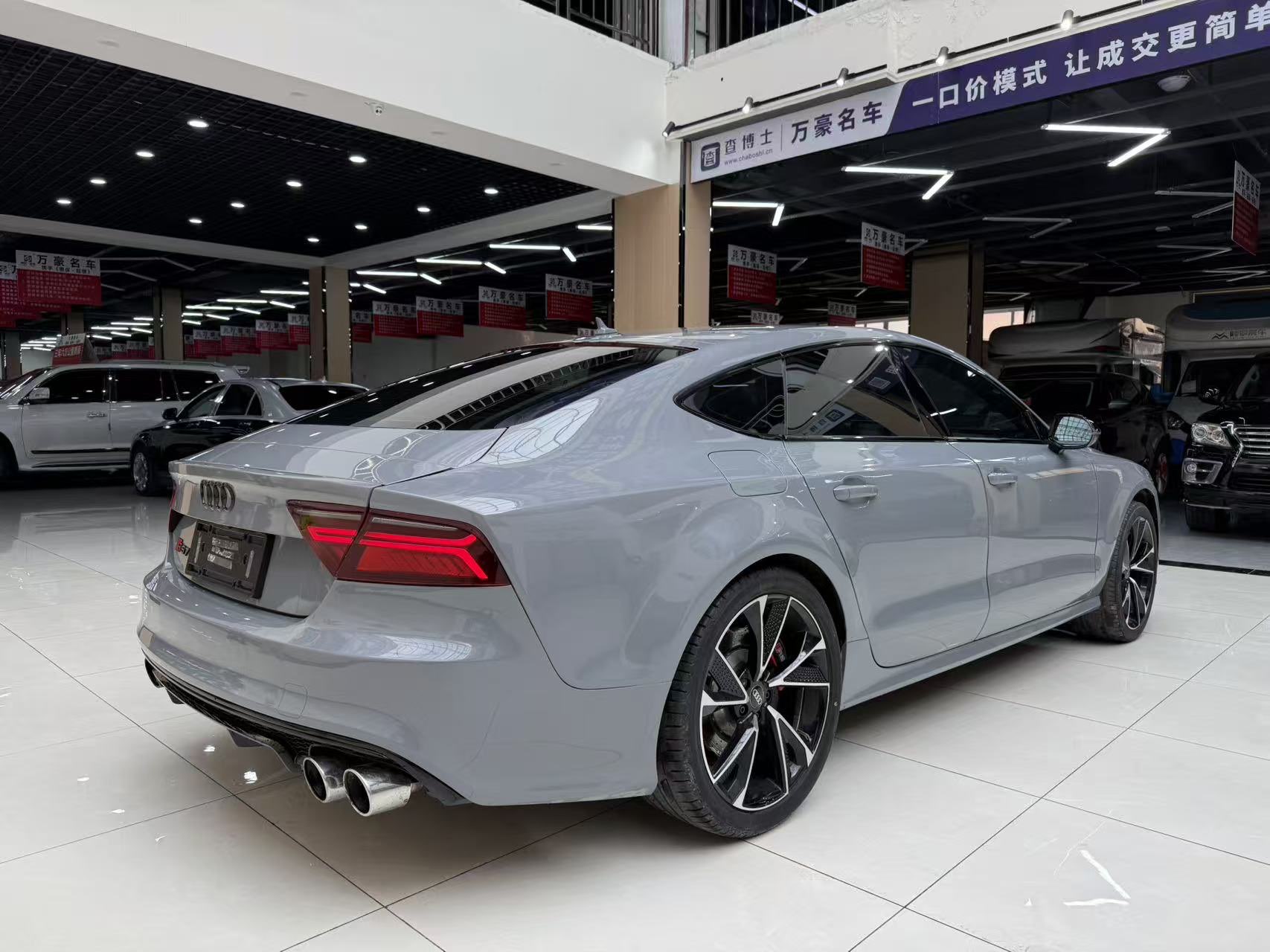 Audi RS 7 2018 car image #10