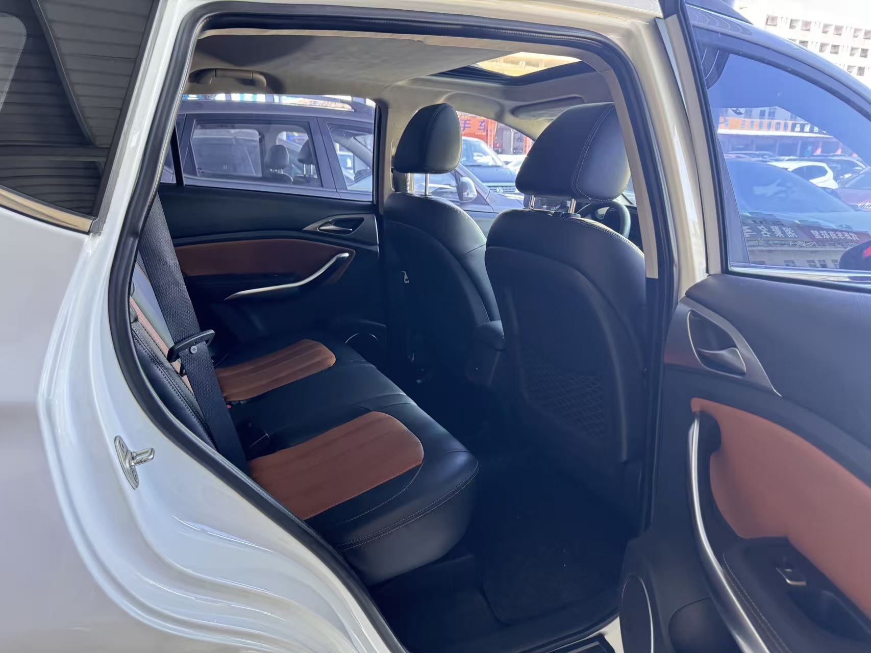 BYD Song 2016 car image #10