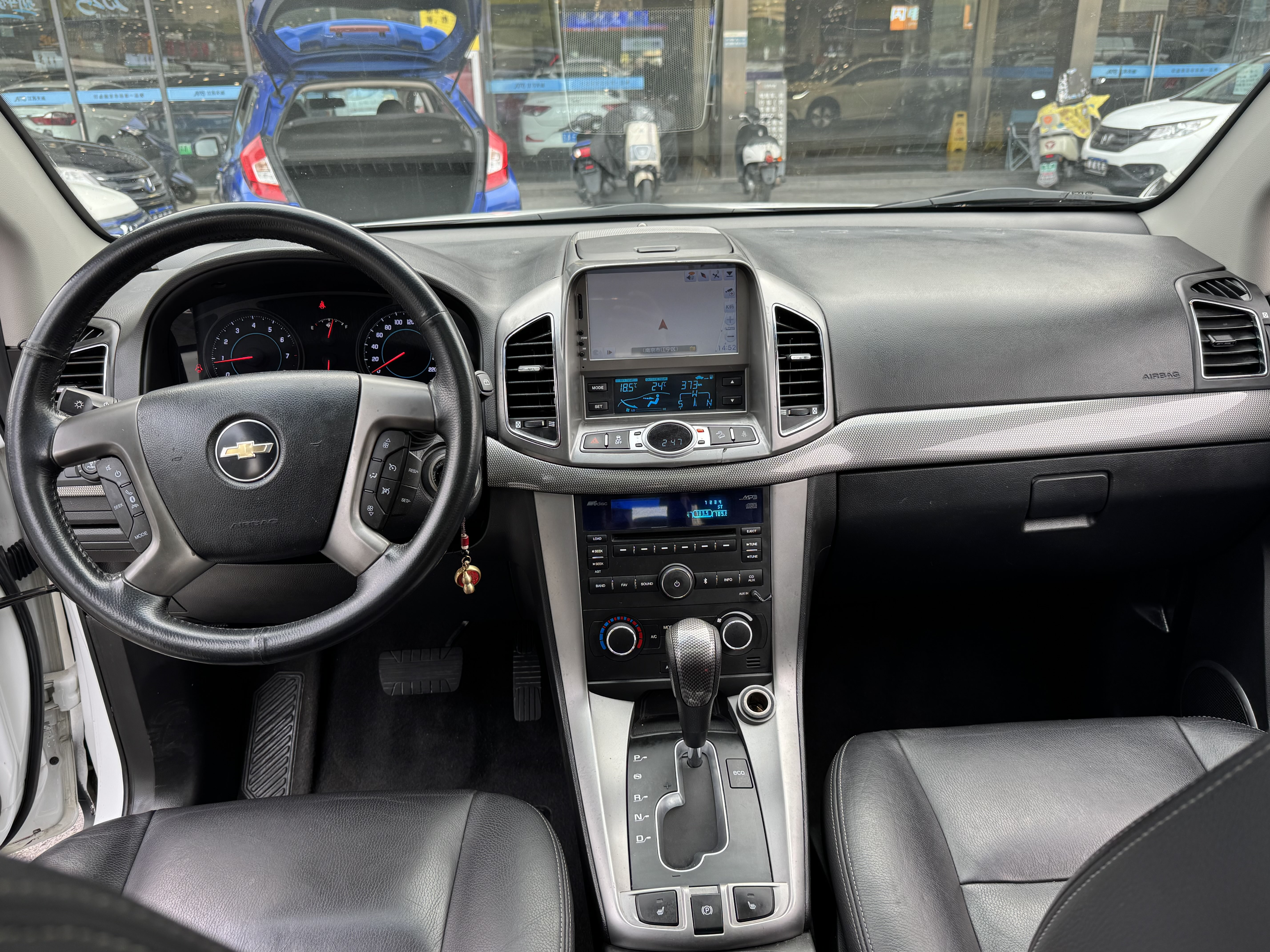 Chevrolet Captiva (Imported) 2011 car image #10