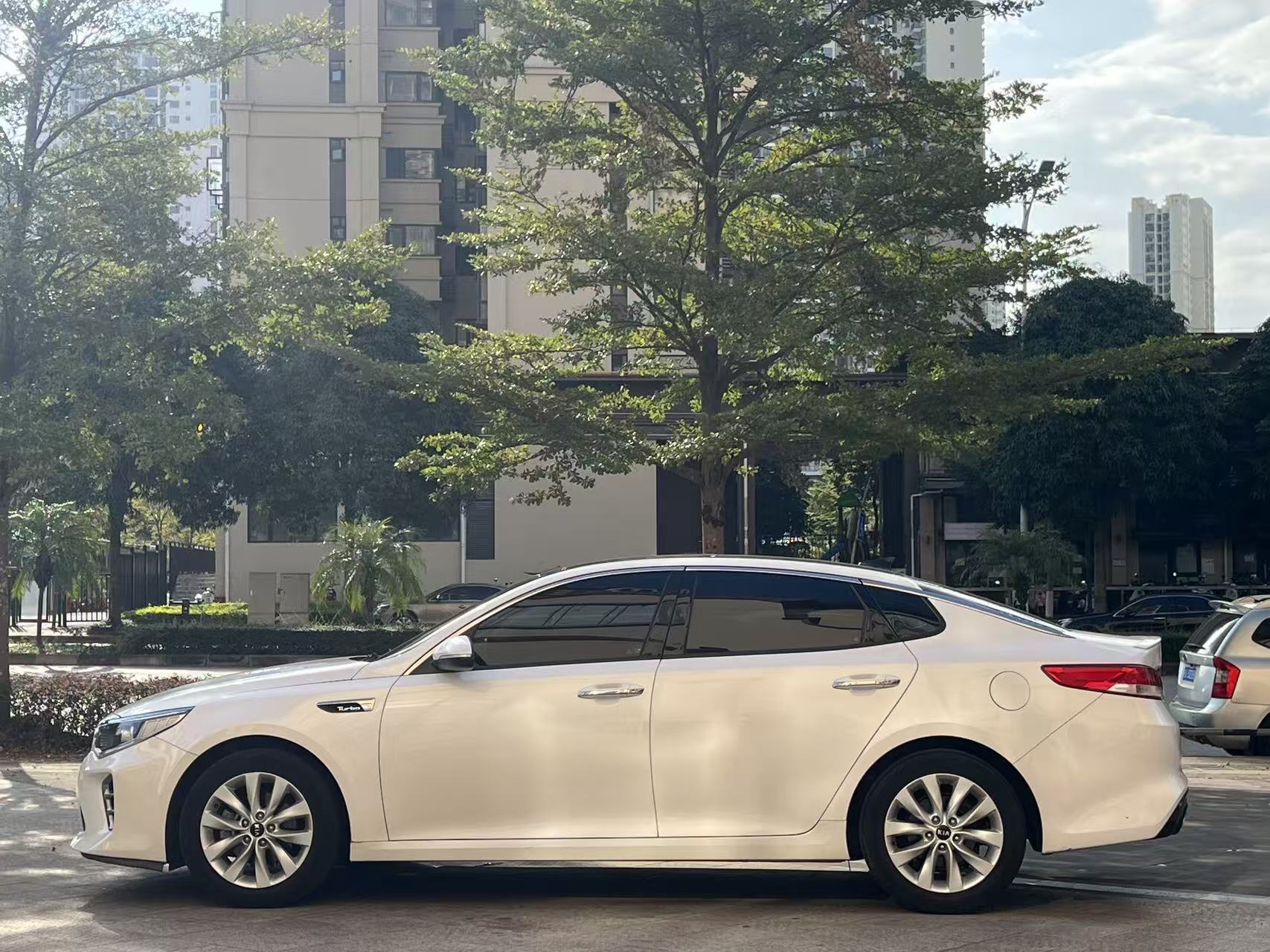 Kia K5 2016 #10 Kia K5 2016 car image #10