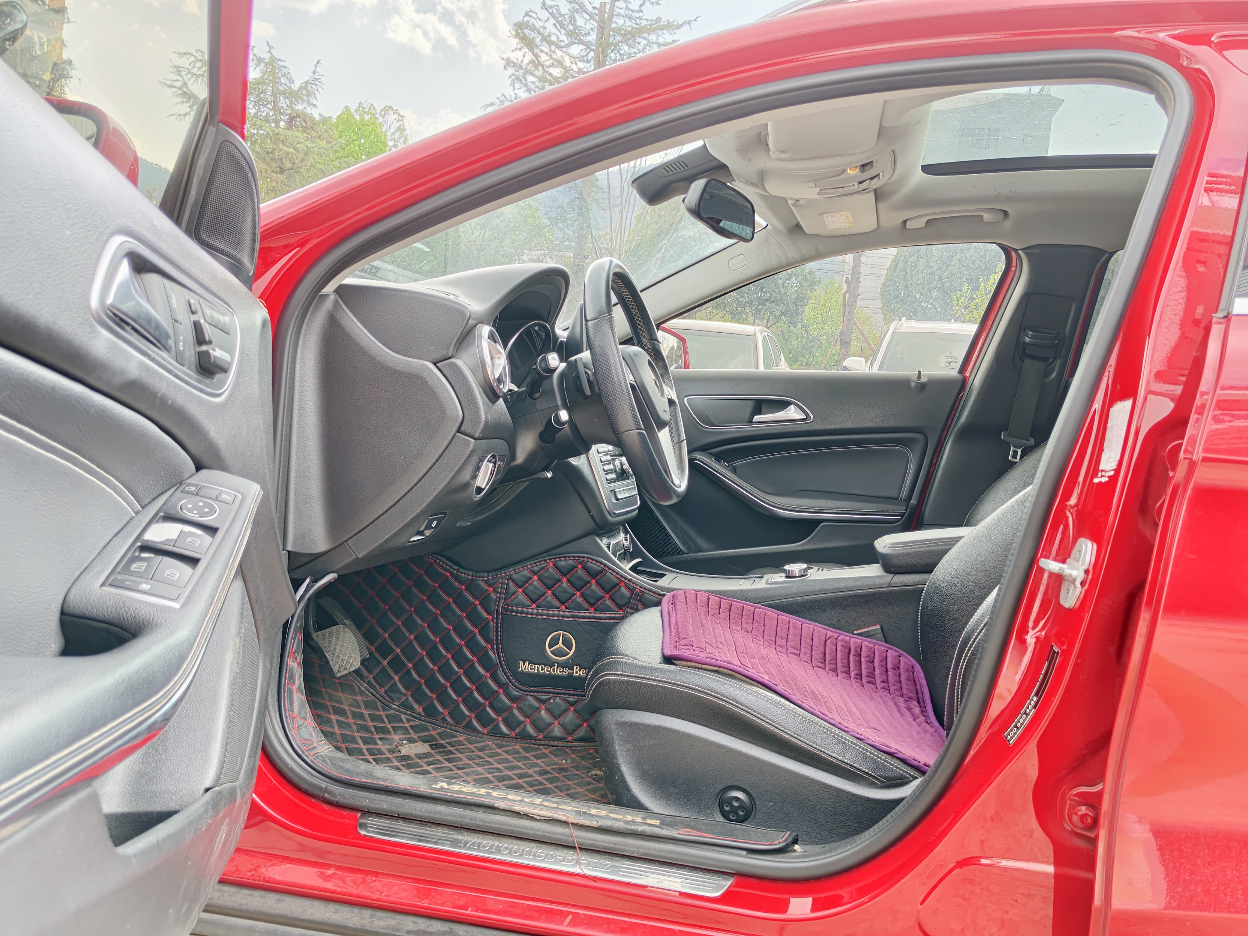 Mercedes-Benz GLA Class 2015 car image #10