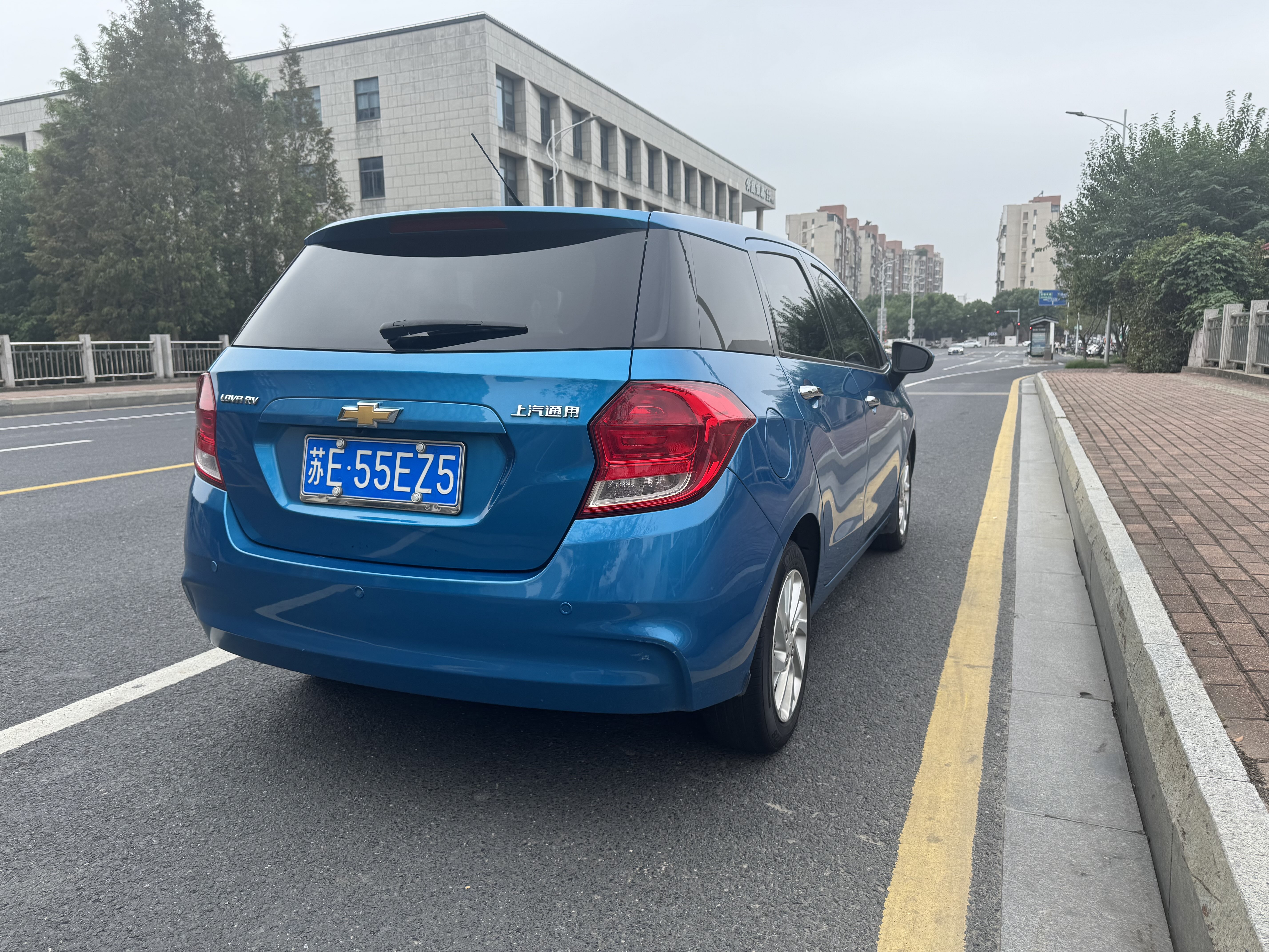 Chevrolet Lova RV 2016 car image #10