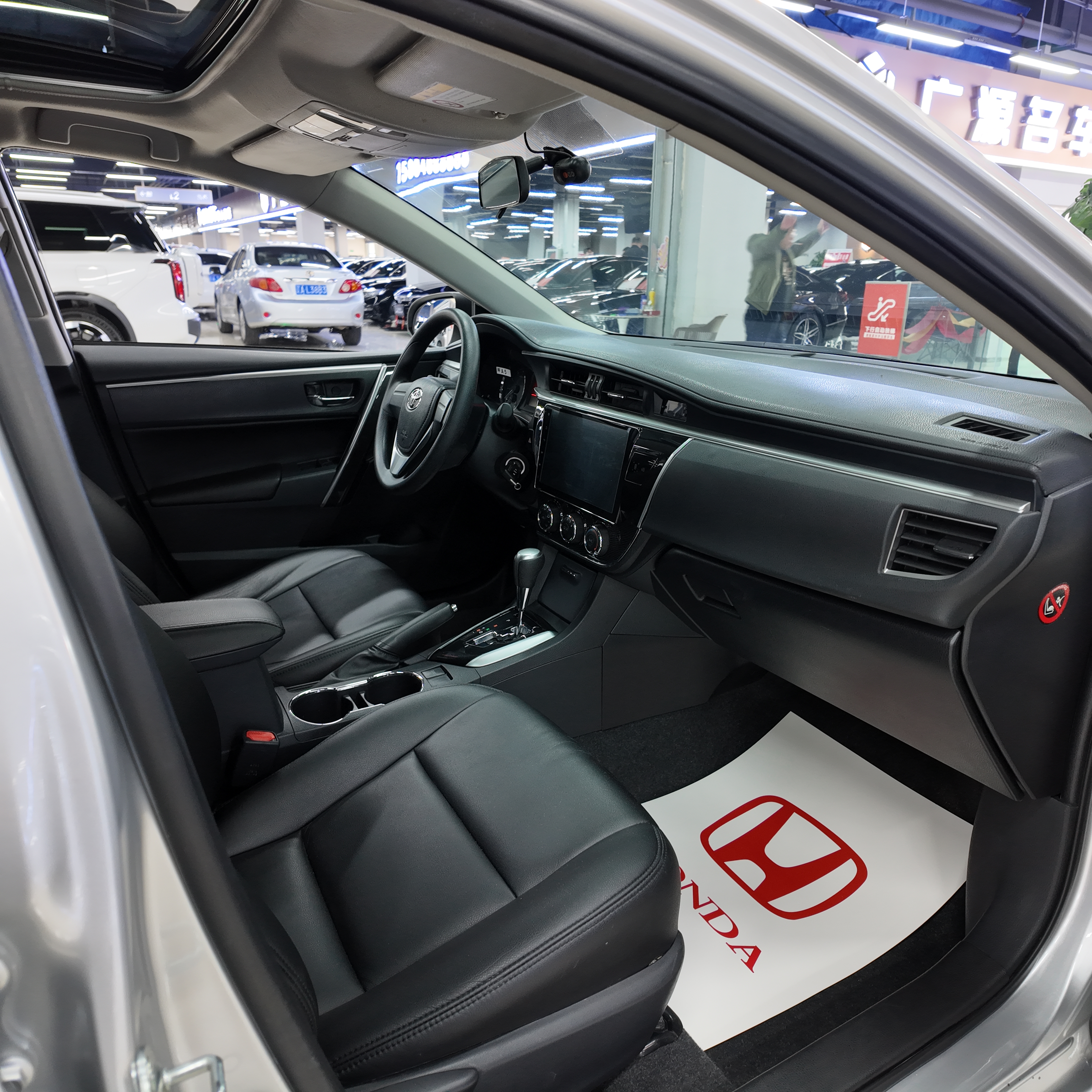Toyota Corolla 2016 #10 Toyota Corolla 2016 car image #10