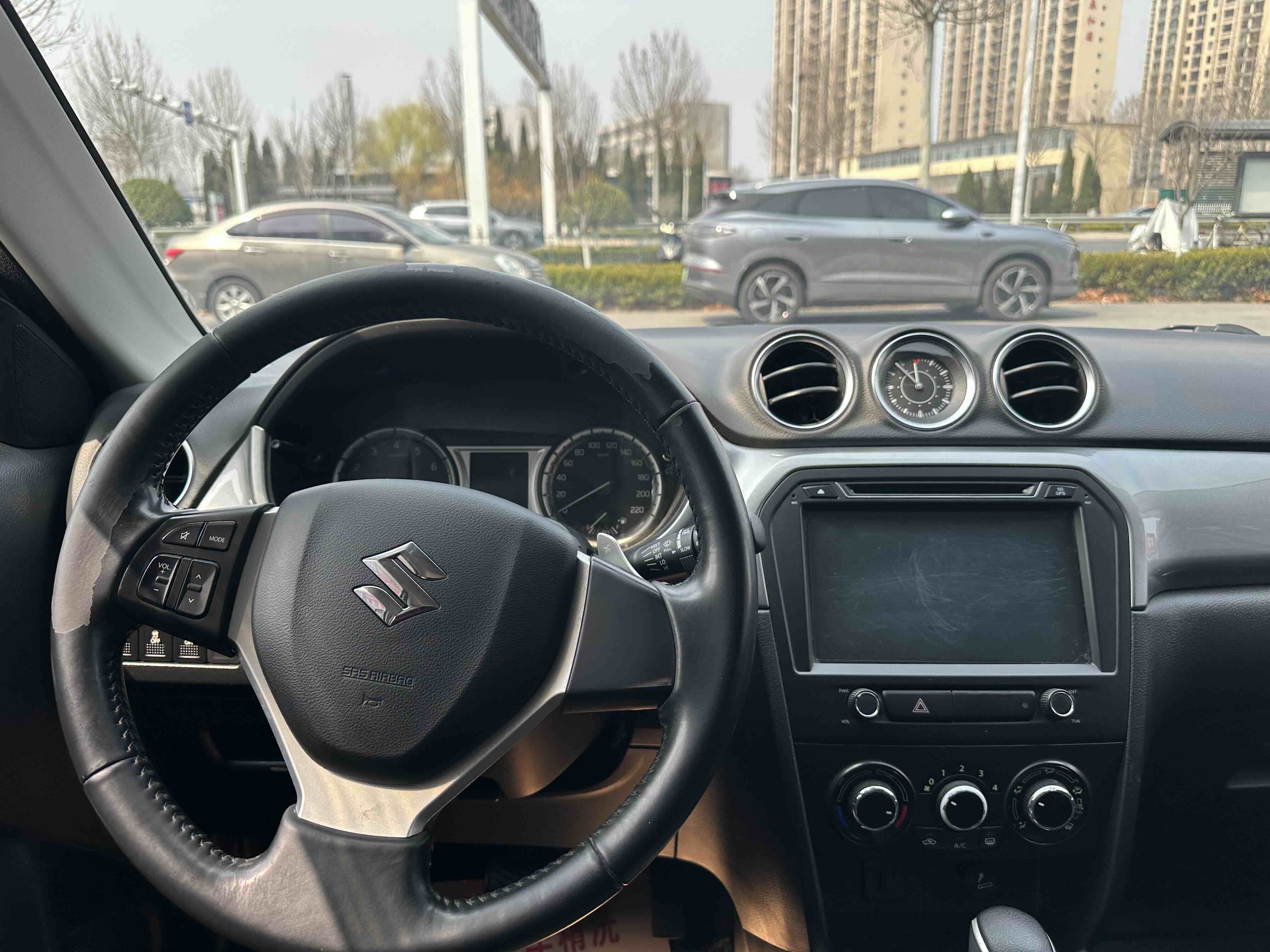 Suzuki Vitara 2017 صورة سيارة #10