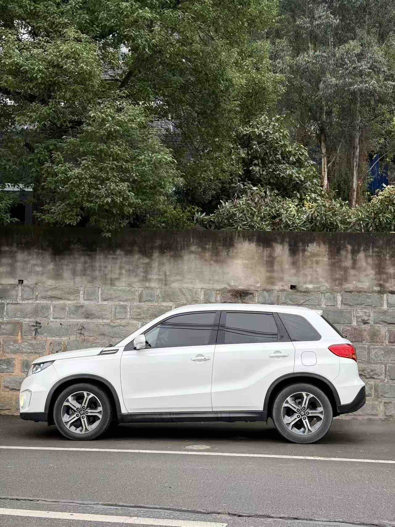 Suzuki Vitara 2016 image de voiture #10