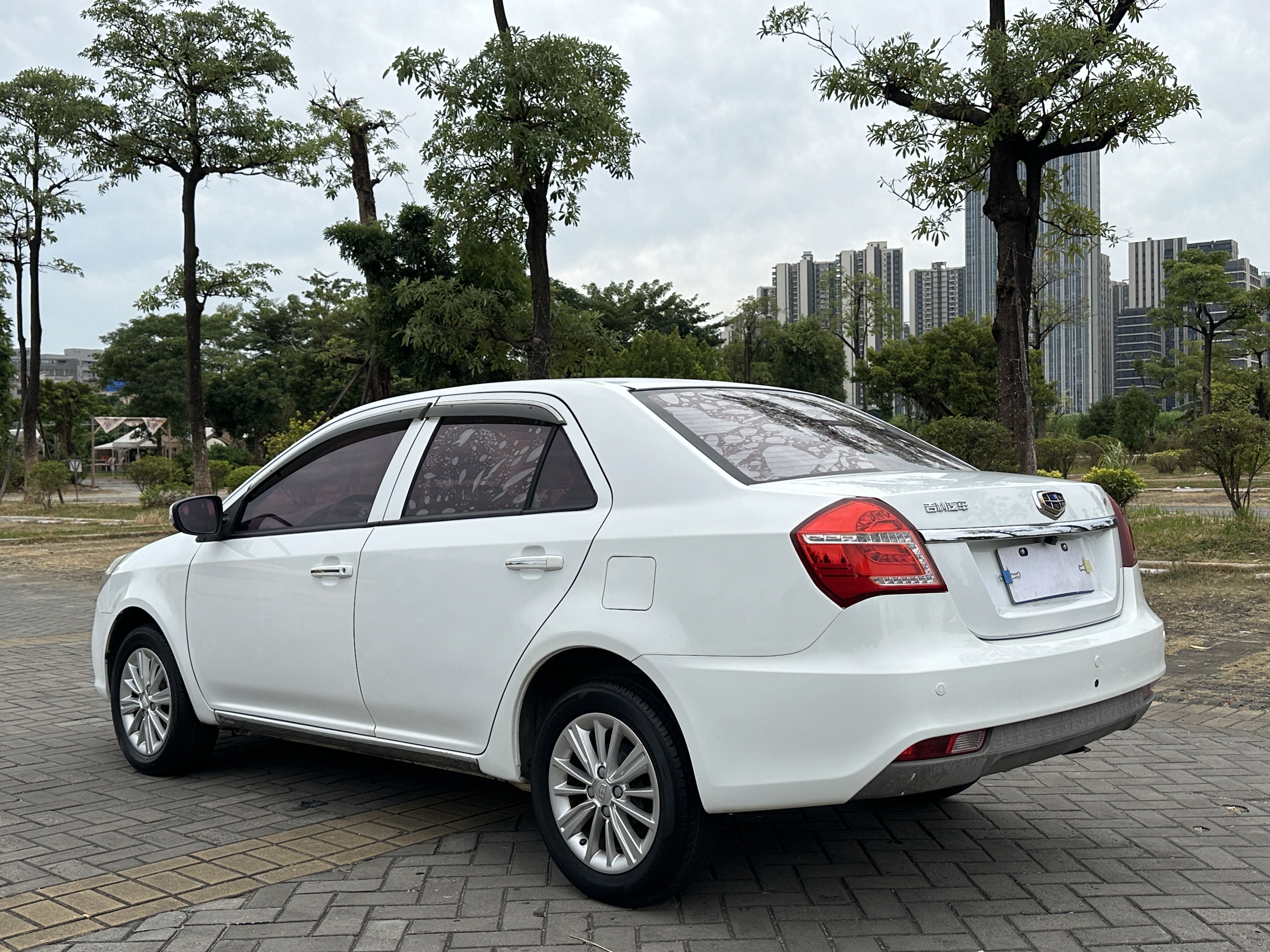 GEELY KingKong 2017 car image #10