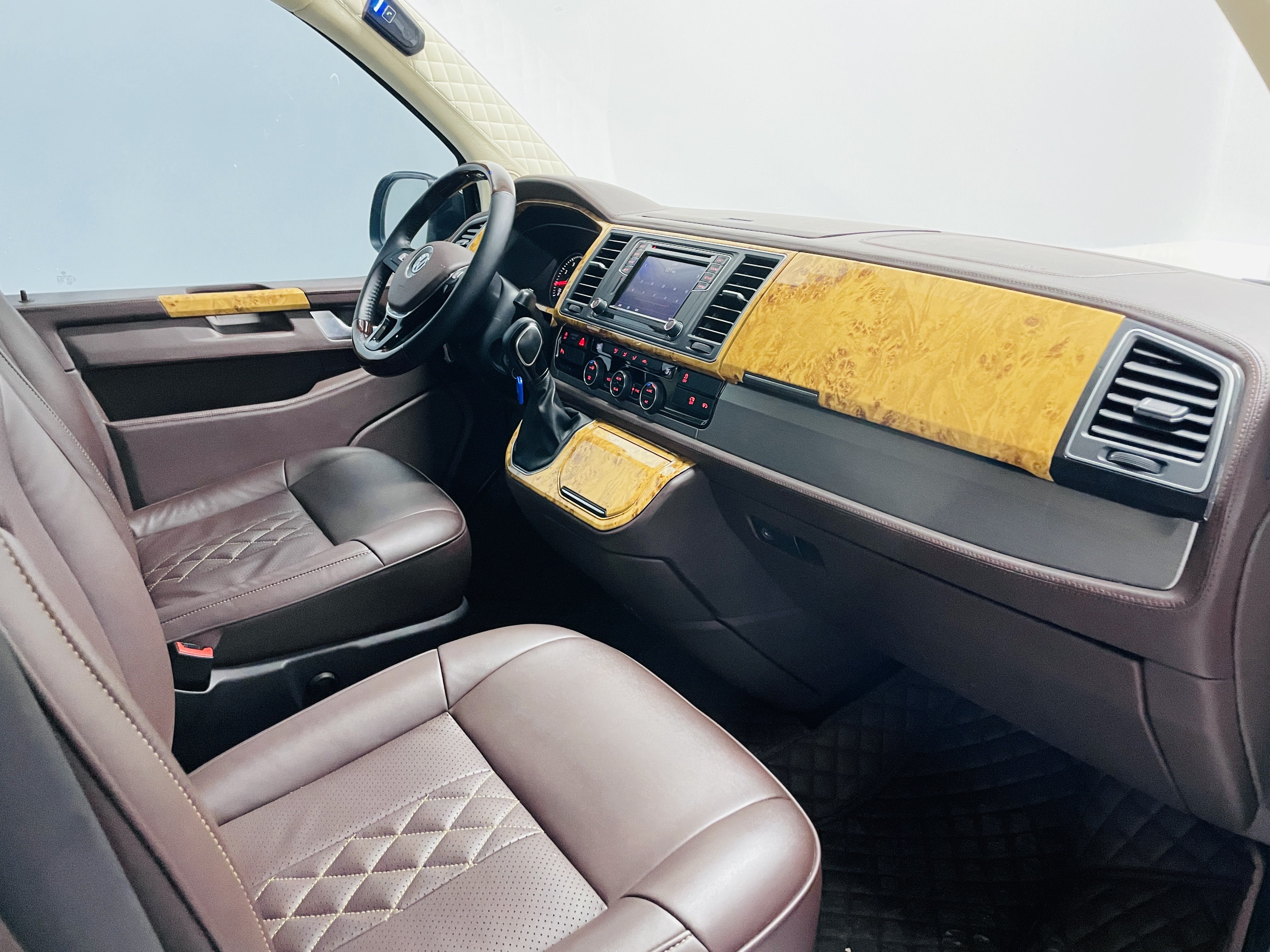 Volkswagen Caravelle 2019 #10 Volkswagen Caravelle 2019 car image #10