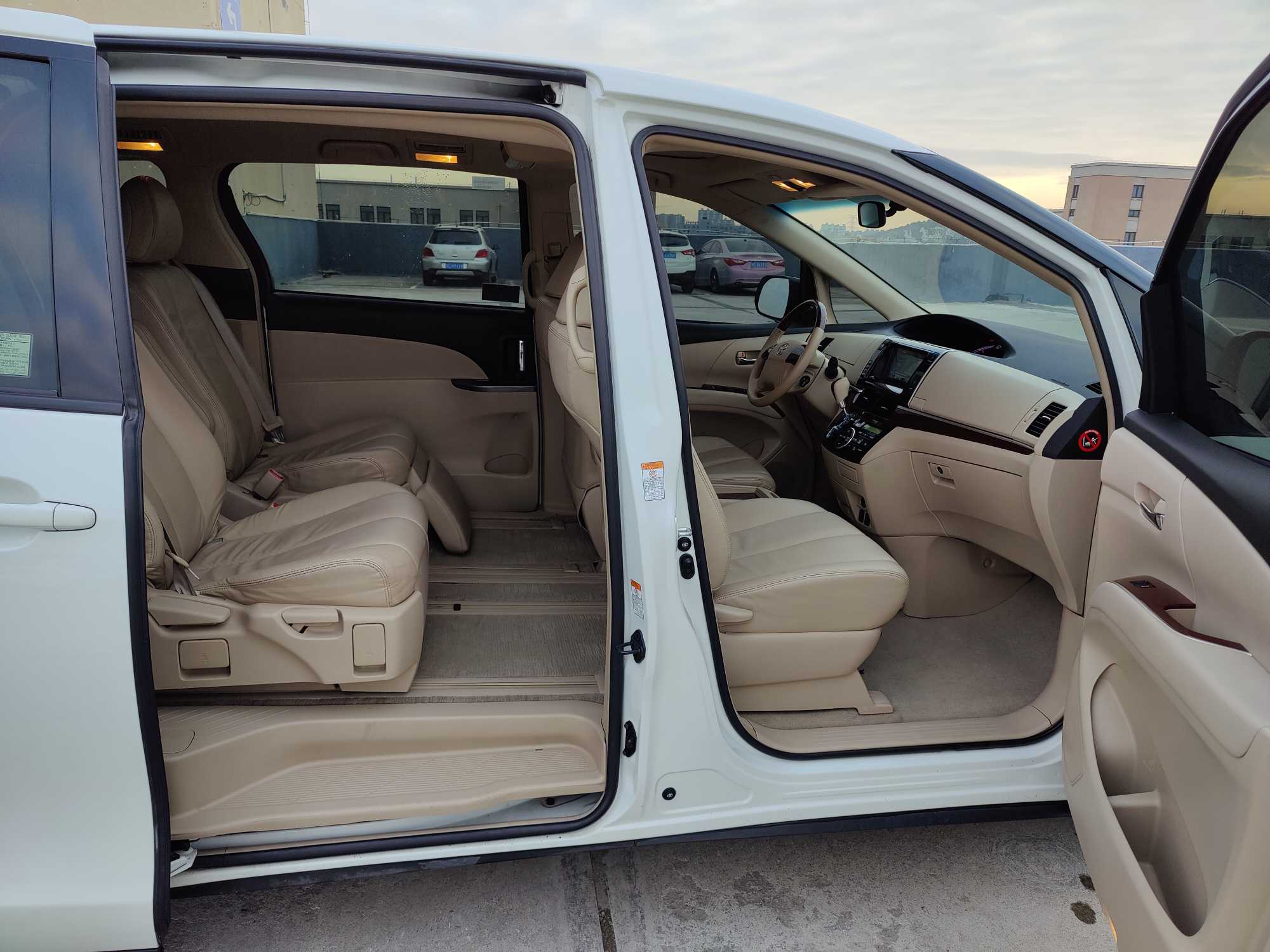 Toyota Previa 2018 car image #10