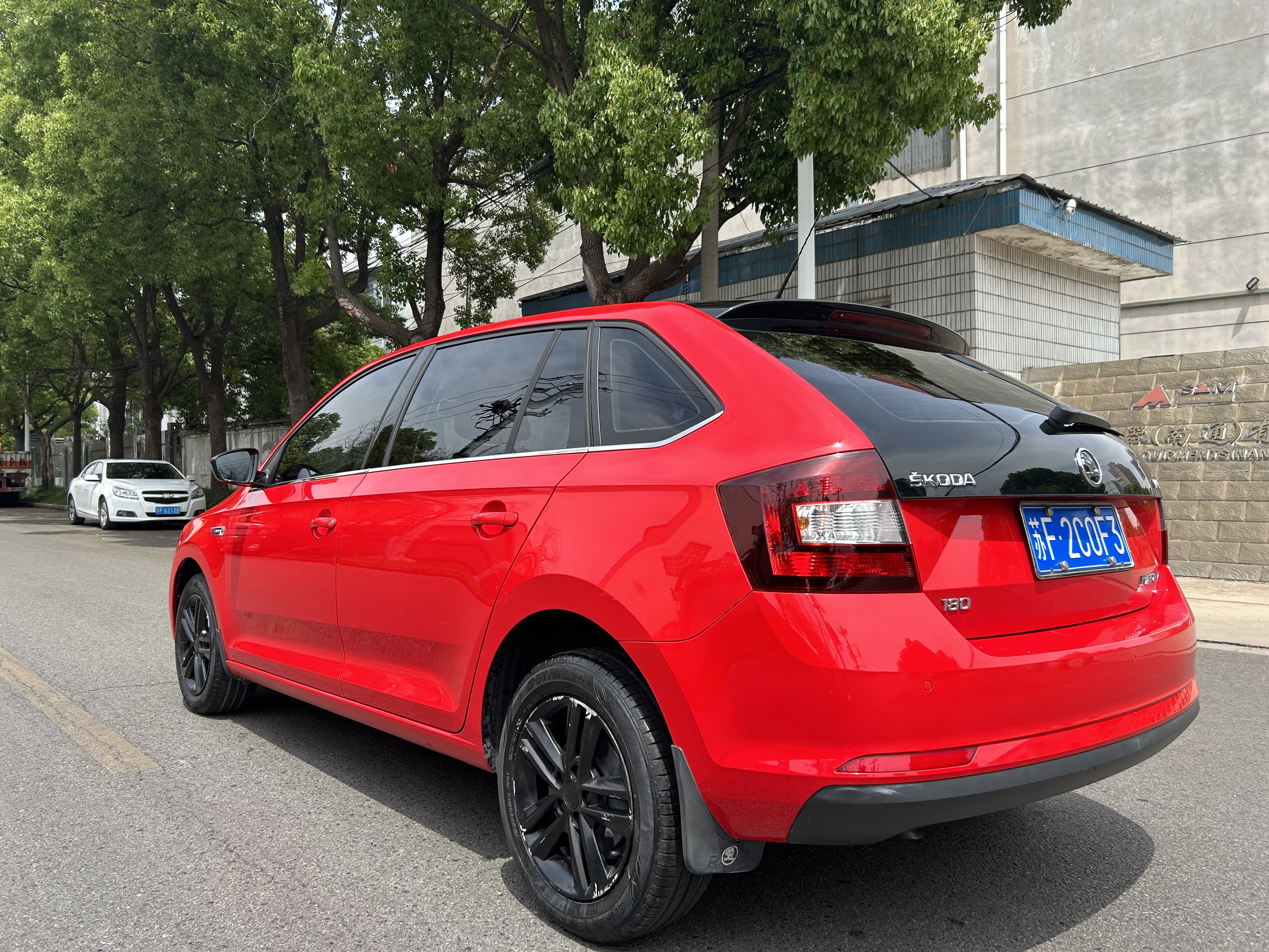 Skoda Rapid Spaceback 2016 car image #10