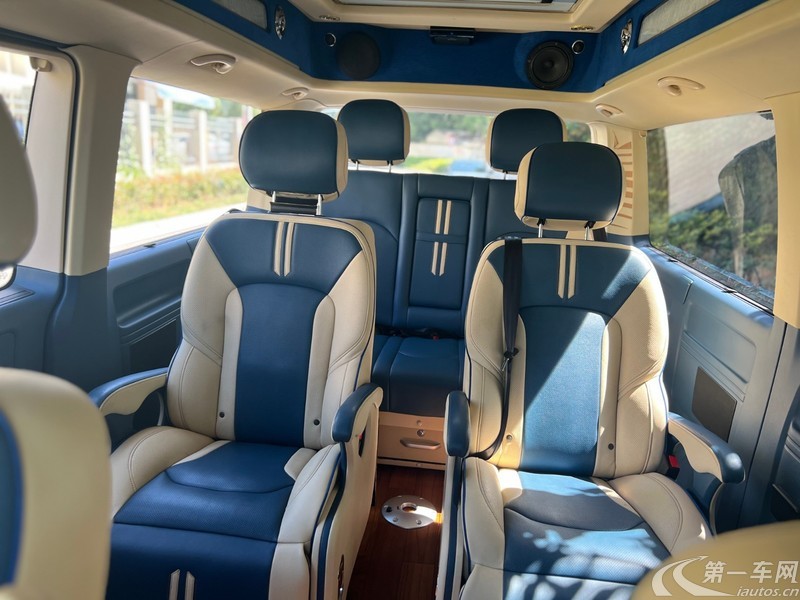 Volkswagen Caravelle 2018 immagine di auto #10