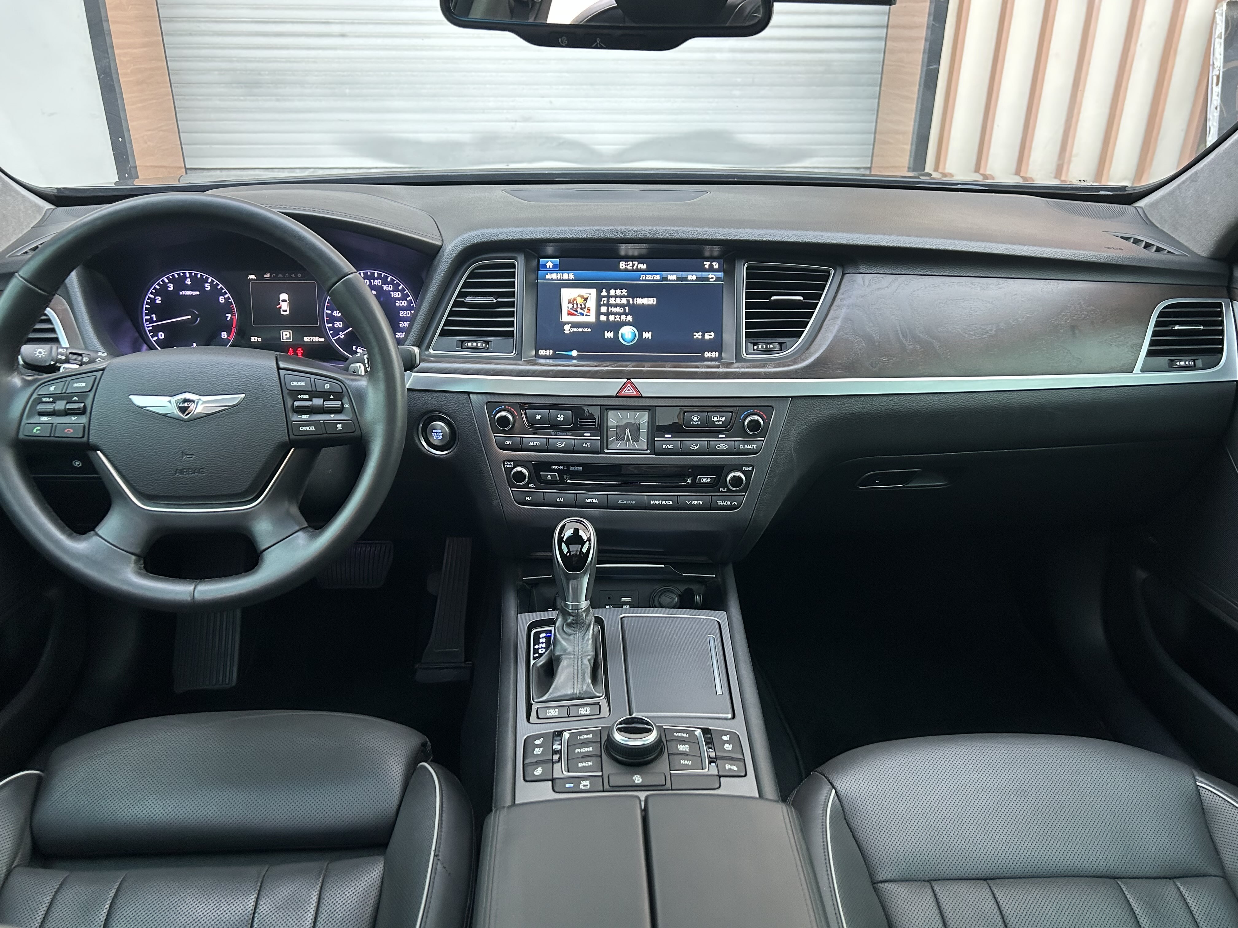 Hyundai Genesis 2015 immagine di auto #10