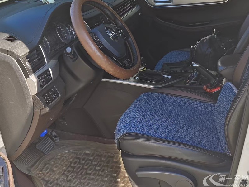 Forthing JOYEAR X6 2018 #10 Forthing JOYEAR X6 2018 car image #10