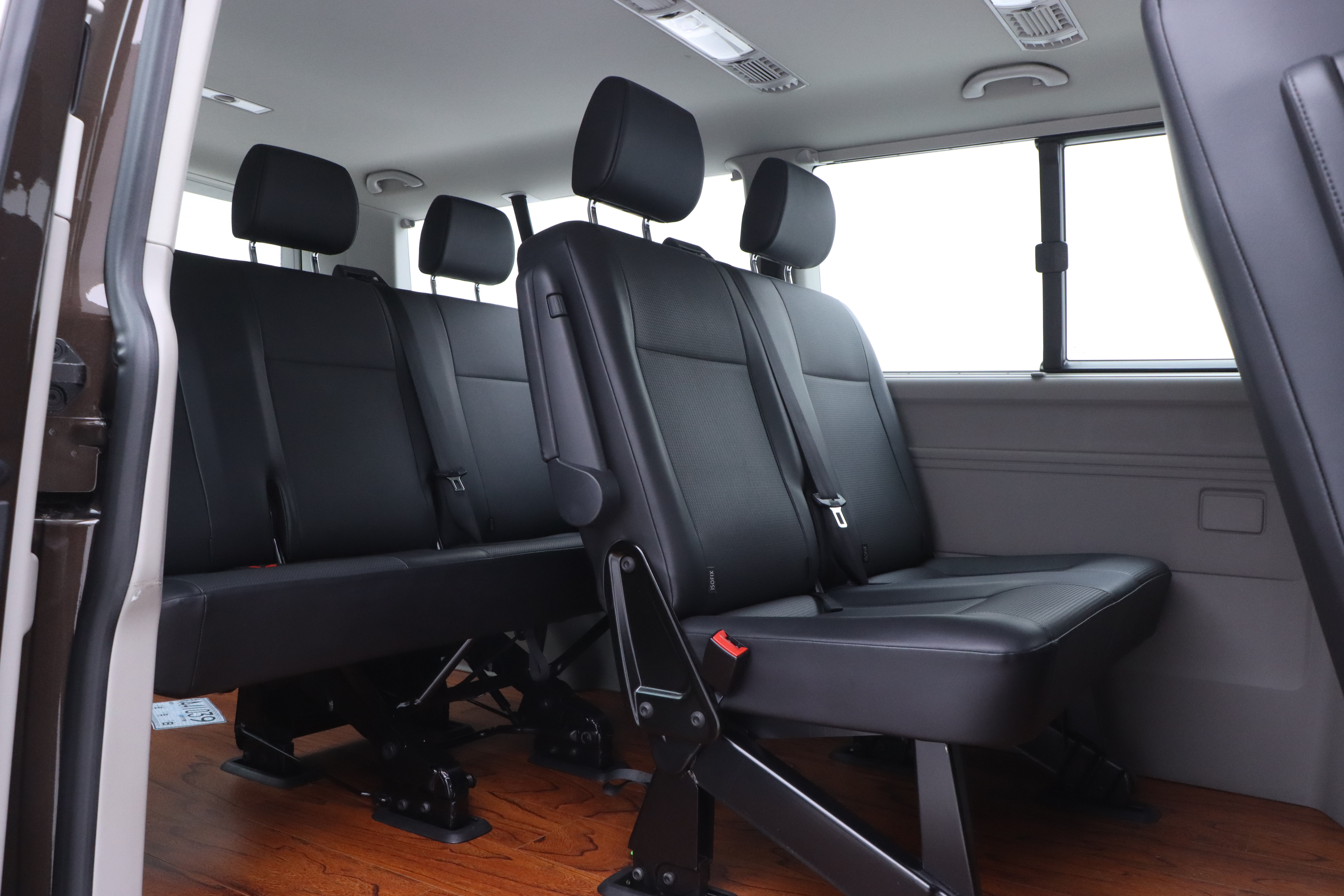 Volkswagen Caravelle 2018 immagine di auto #10